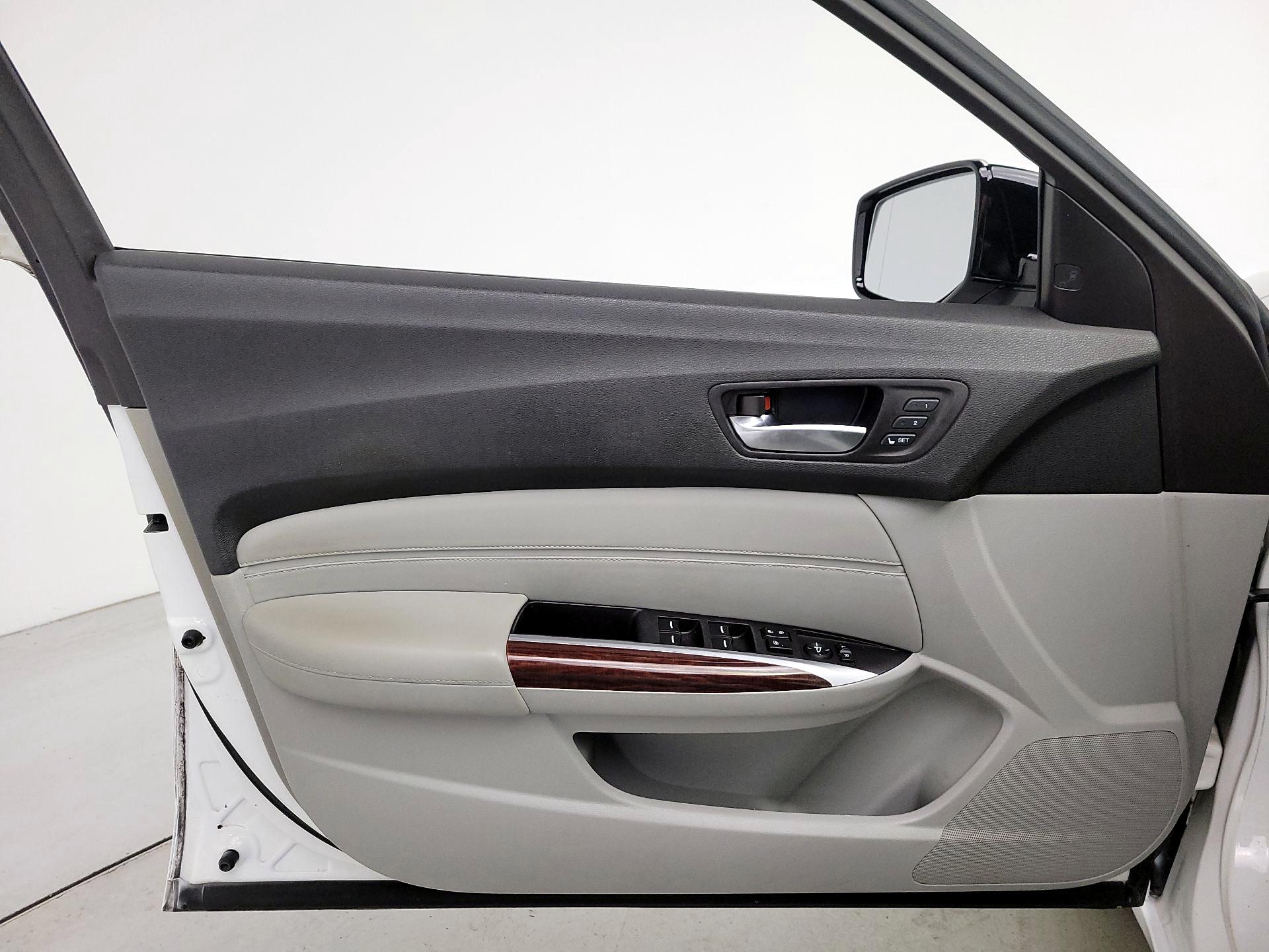 Thumbnail: 2015 Acura TLX - 12