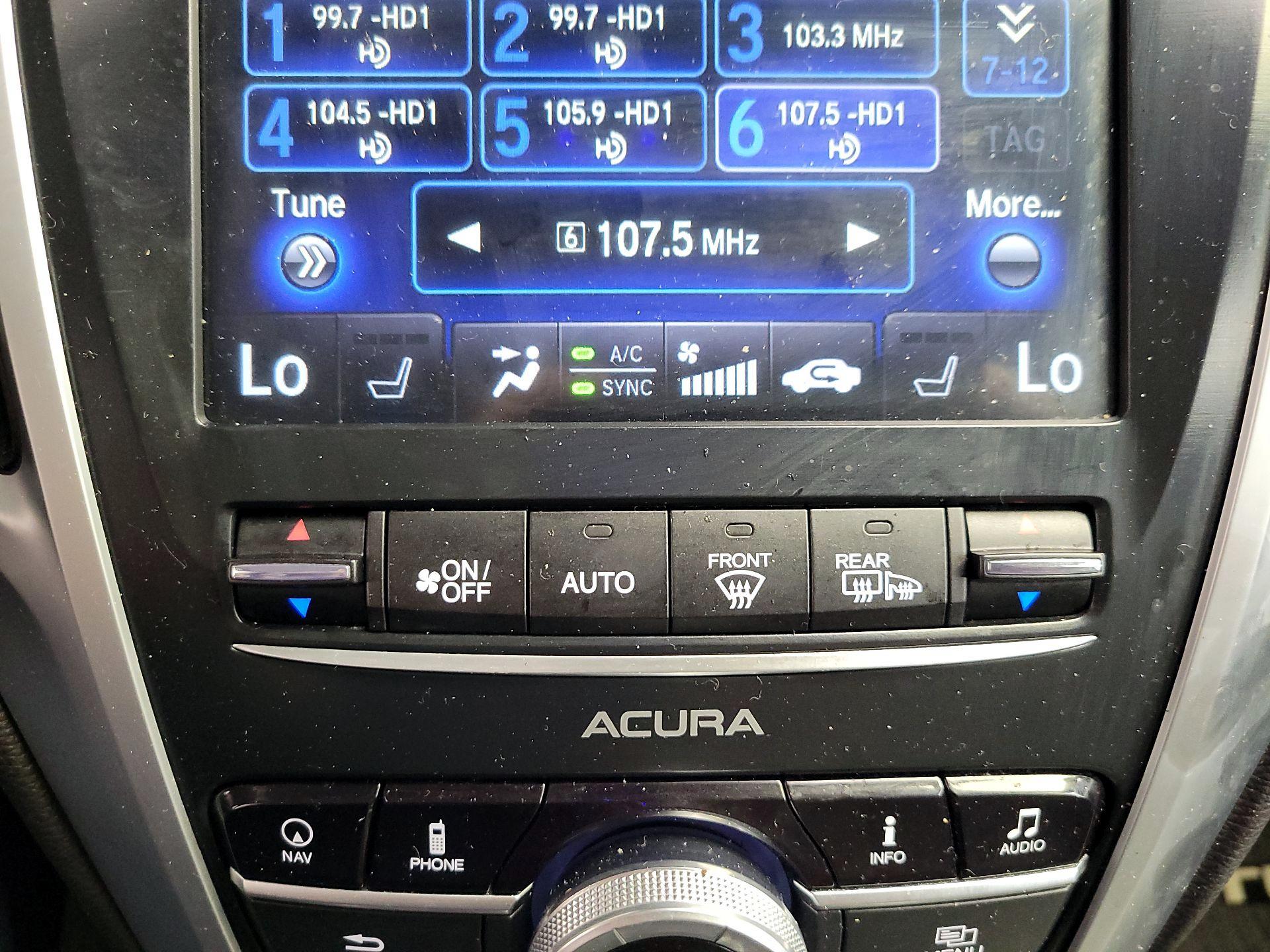 Thumbnail: 2015 Acura TLX - 17