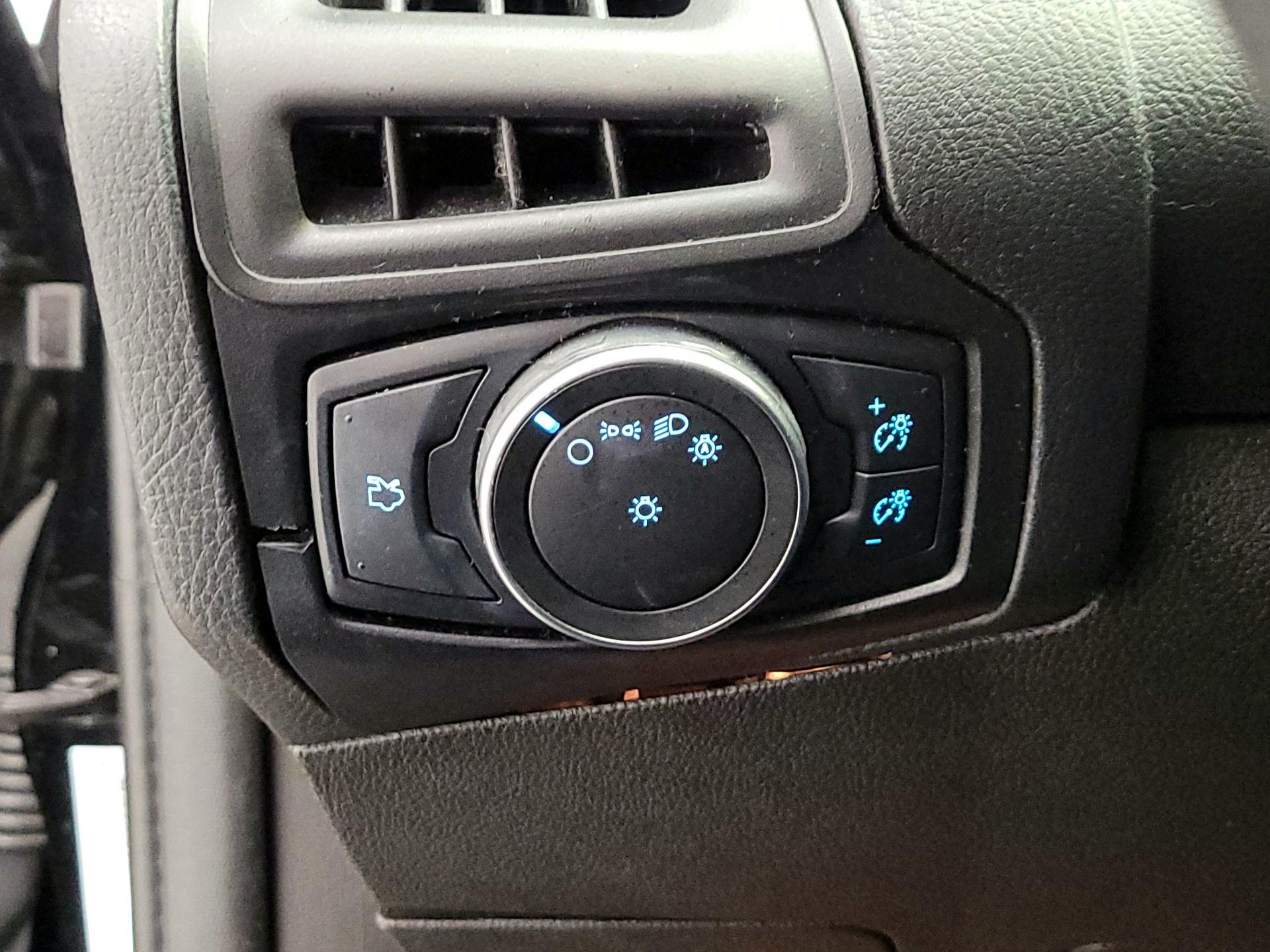 Thumbnail: 2018 Ford Focus - 13