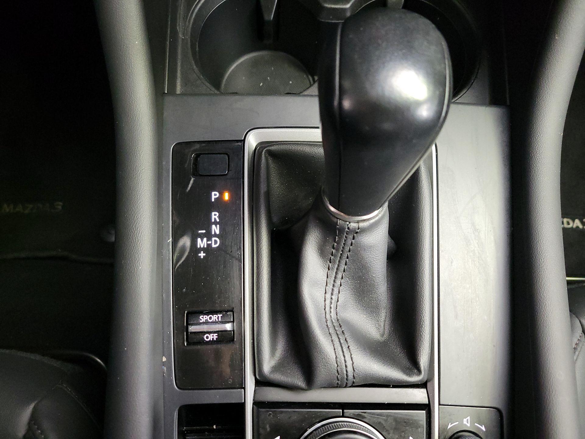 Thumbnail: 2021 Mazda Mazda3 - 17