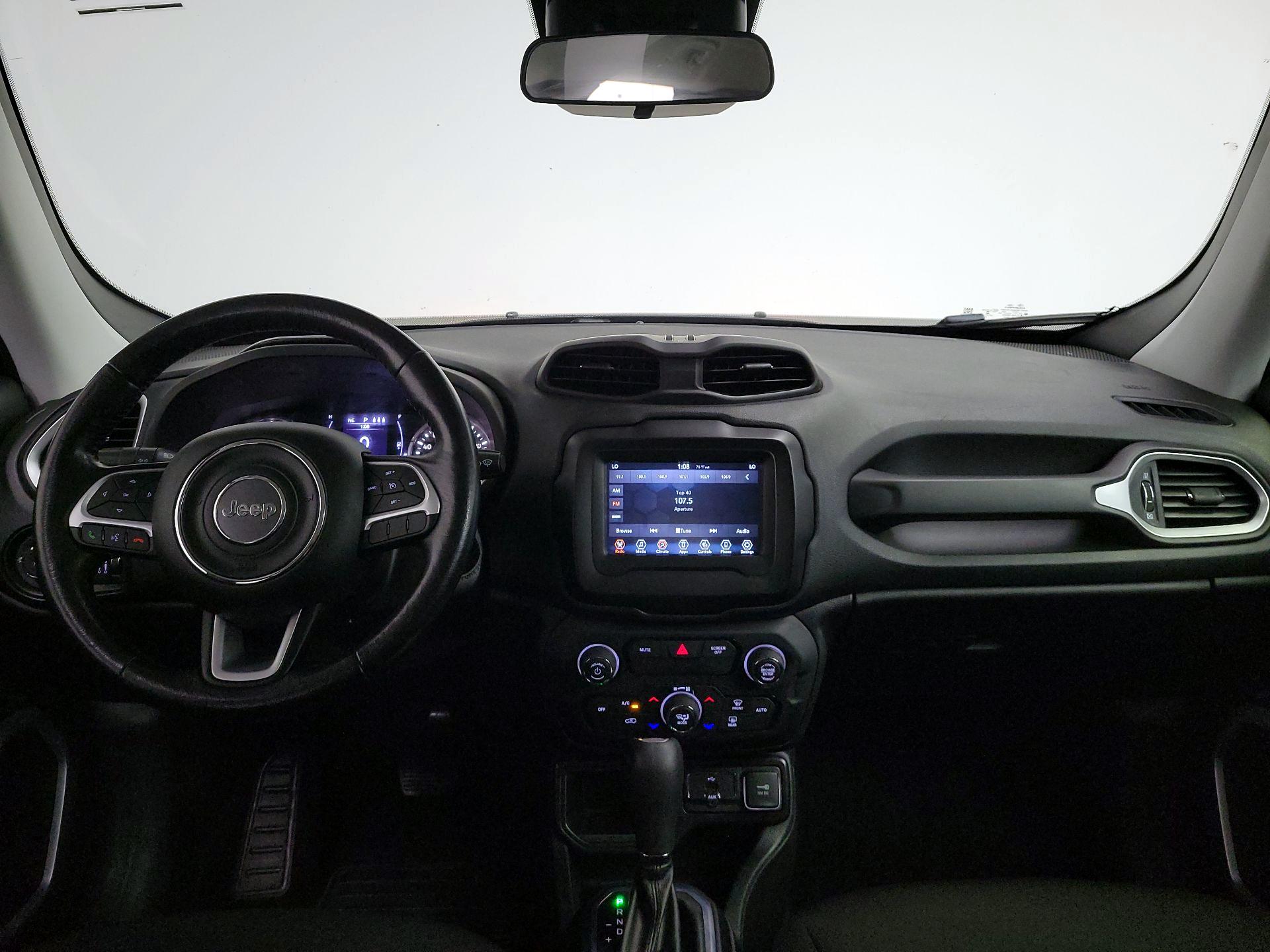 Thumbnail: 2019 Jeep Renegade - 9