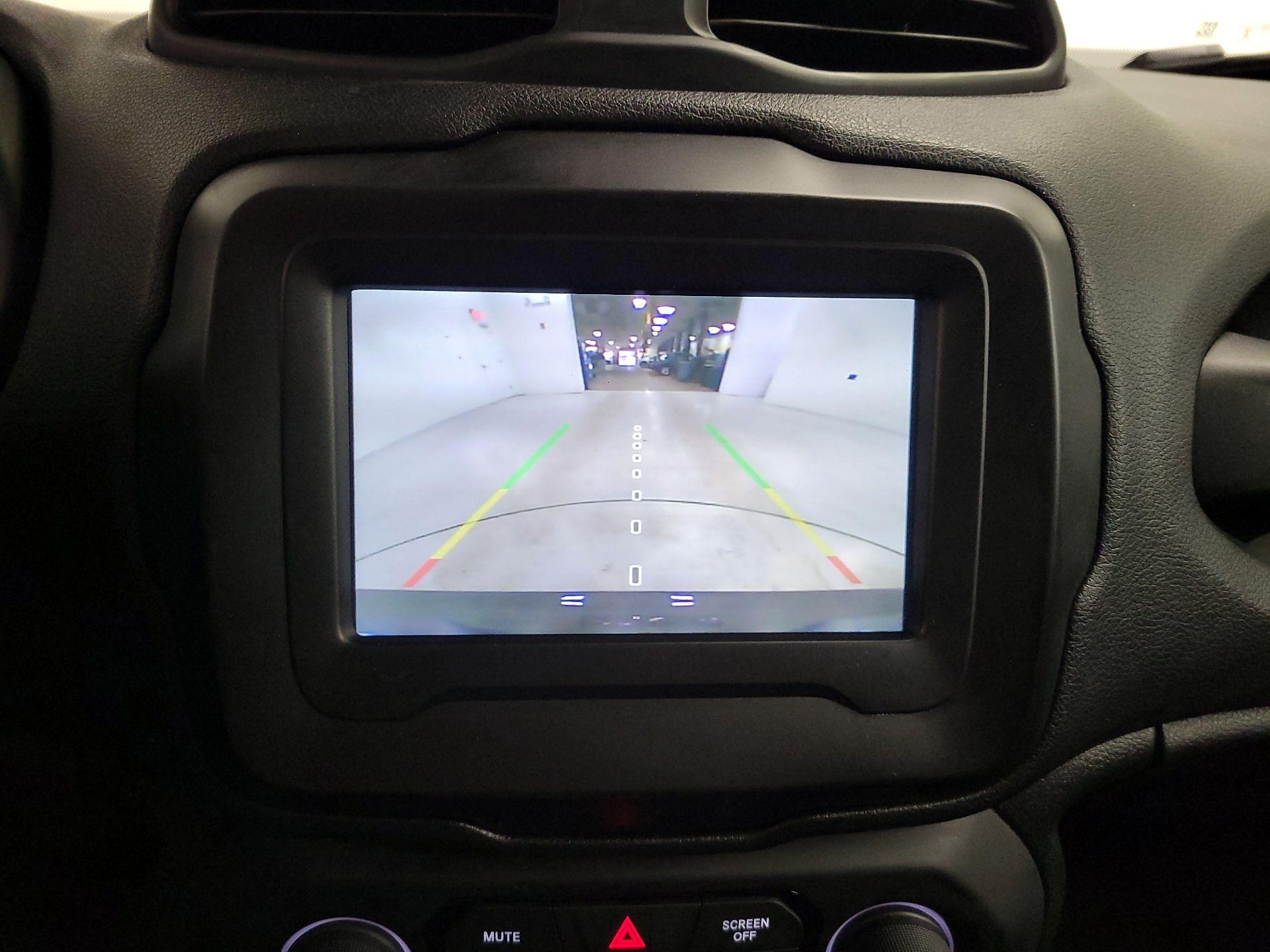 Thumbnail: 2019 Jeep Renegade - 14