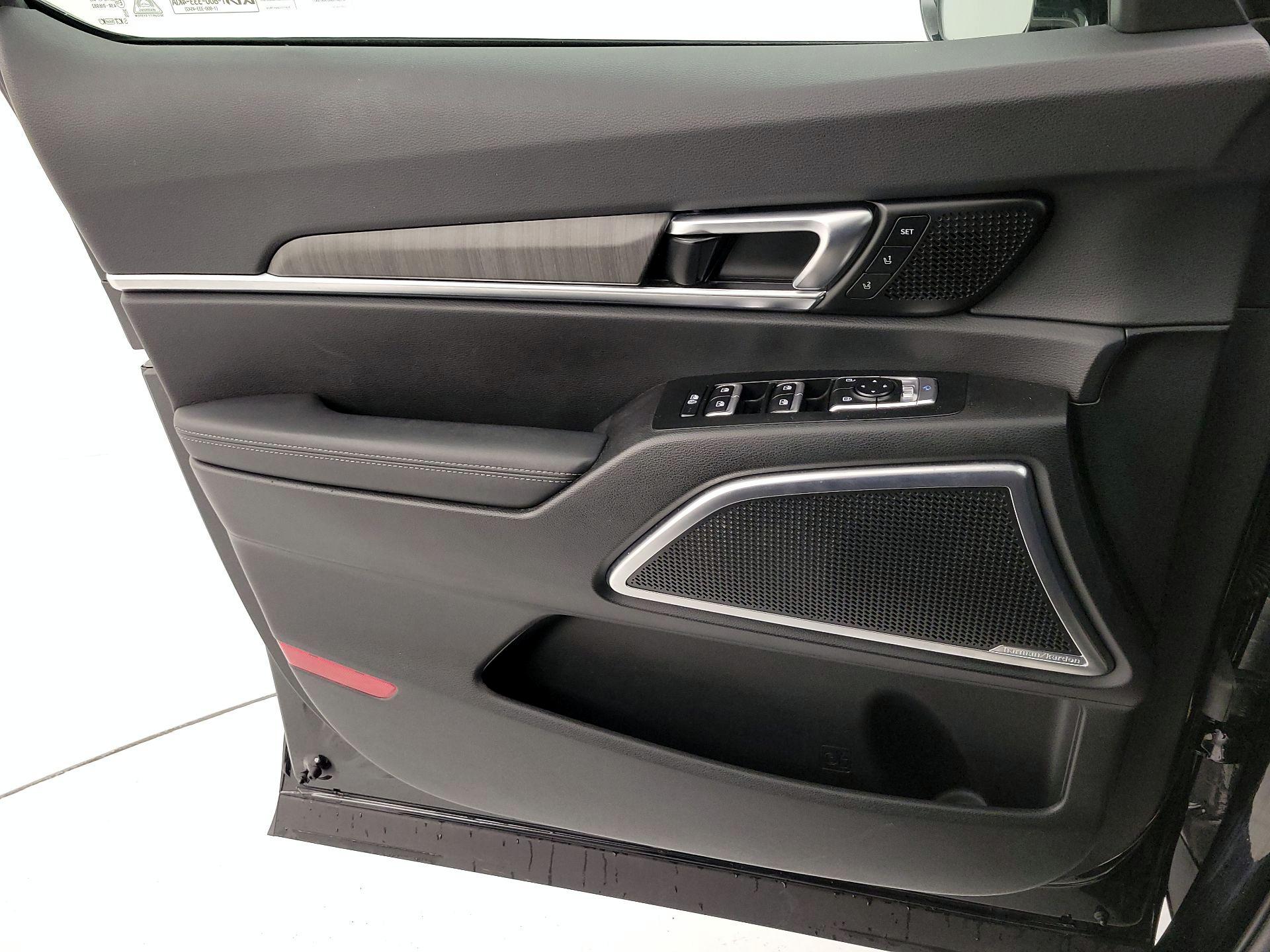 Thumbnail: 2023 Kia Telluride - 12