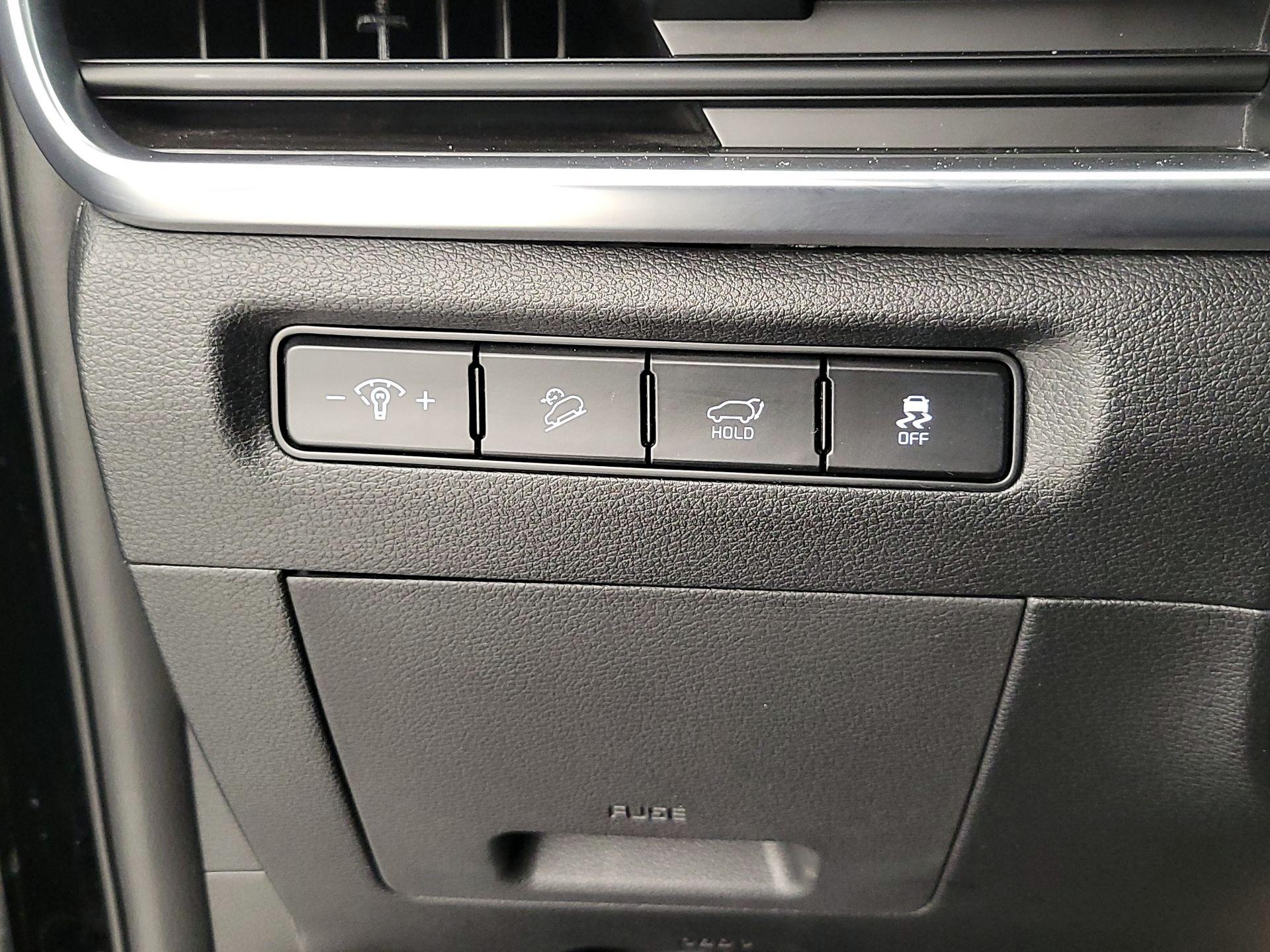 Thumbnail: 2023 Kia Telluride - 13