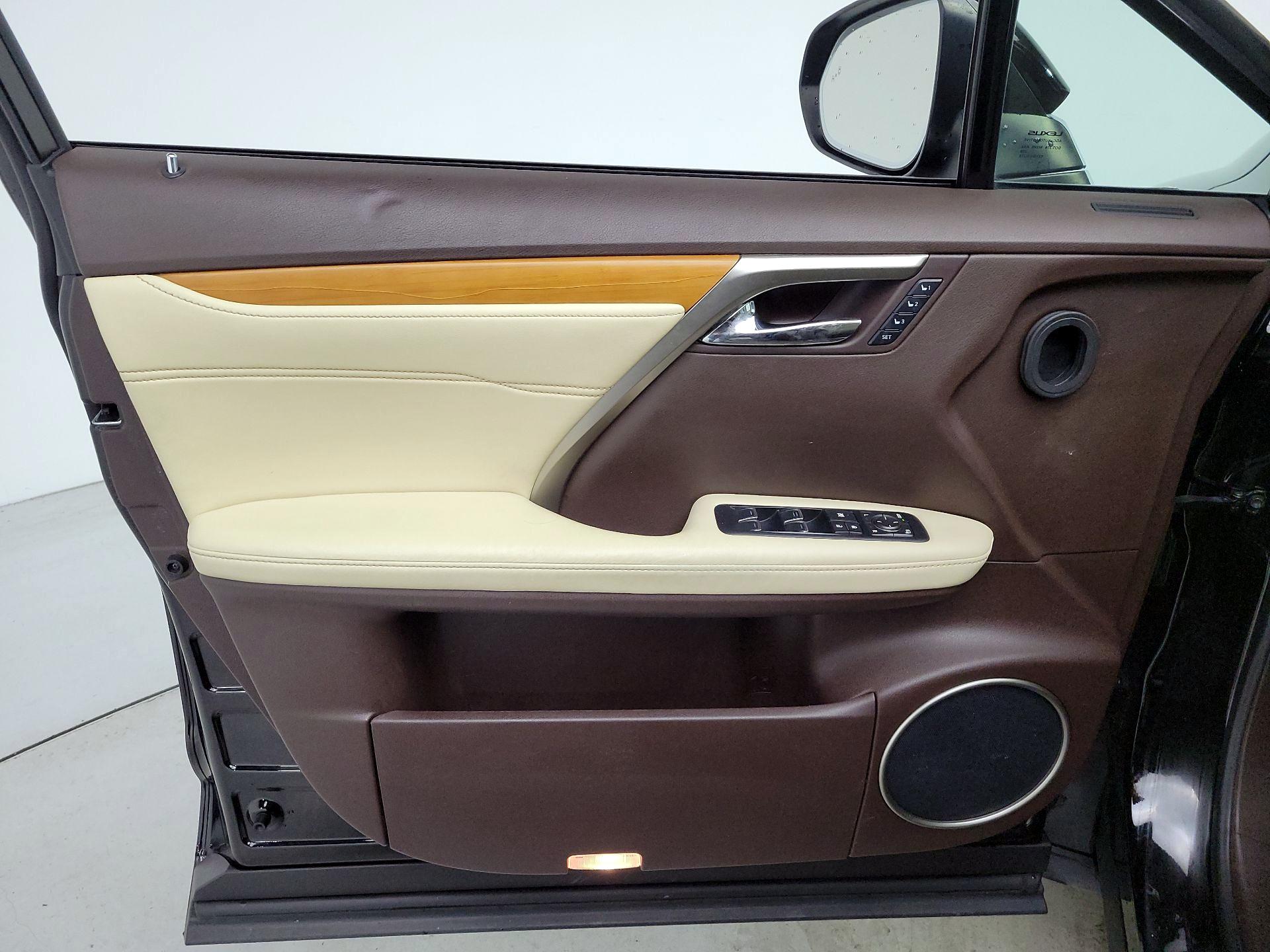 Thumbnail: 2016 Lexus RX - 12