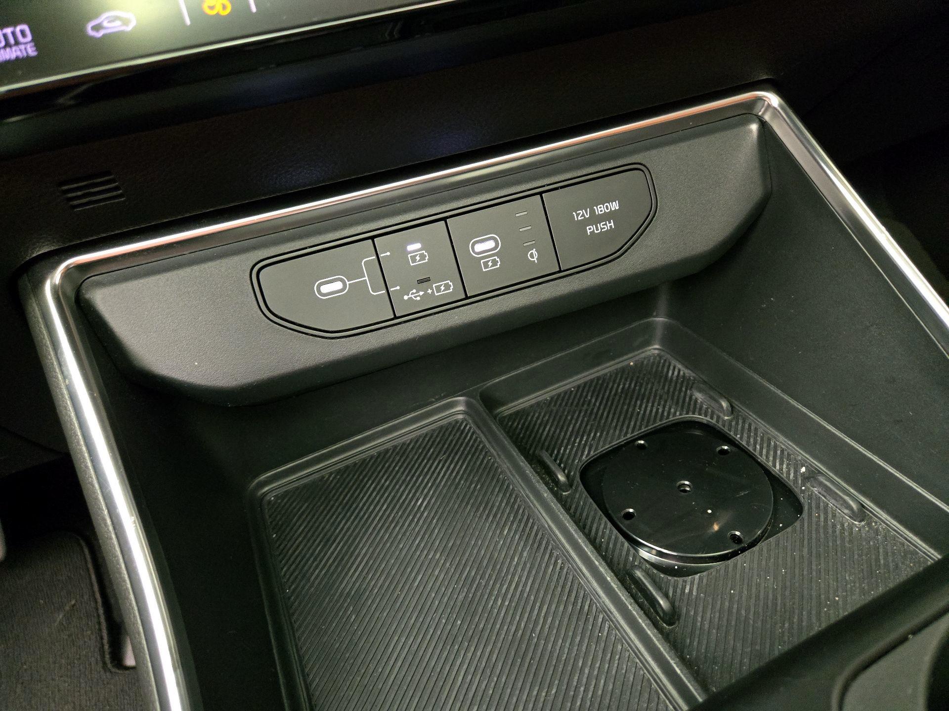 Thumbnail: 2025 Kia Carnival - 19