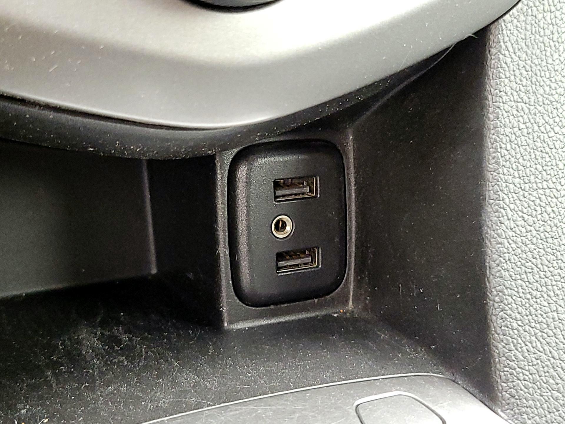 Thumbnail: 2020 Chevrolet Sonic - 18