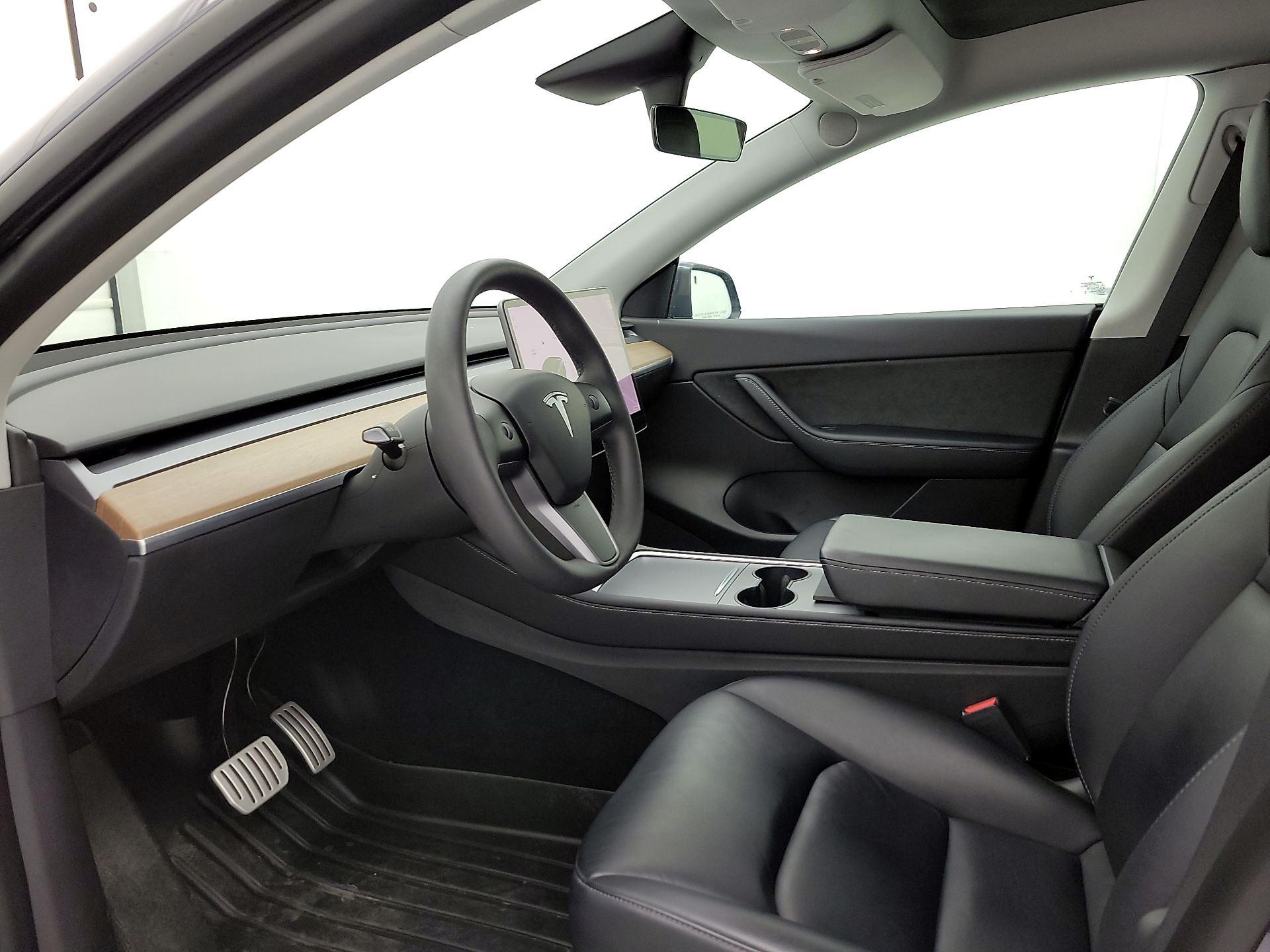 Thumbnail: 2022 Tesla Model Y - 11