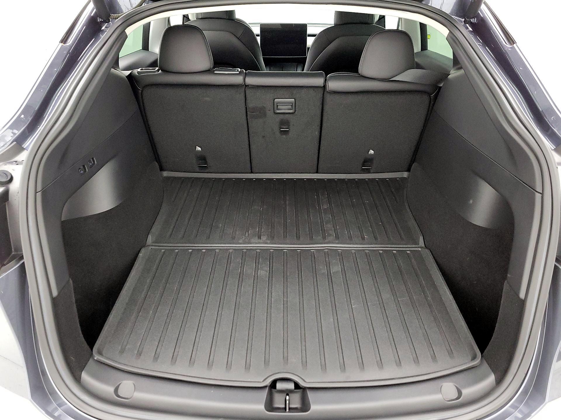 Thumbnail: 2022 Tesla Model Y - 20