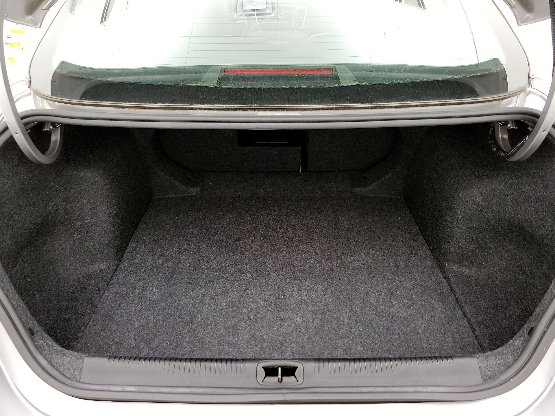 Thumbnail: 2016 Chrysler 200 - 19