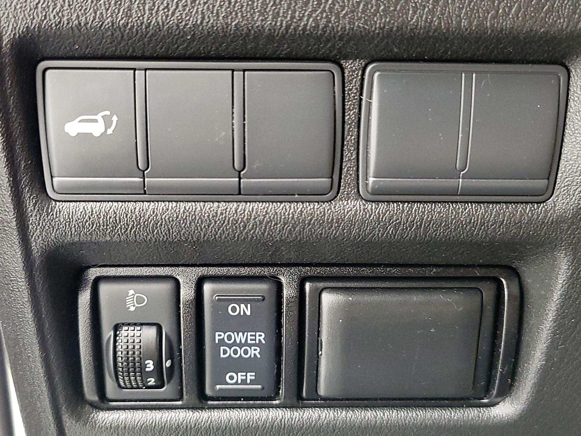 Thumbnail: 2018 Nissan Armada - 13