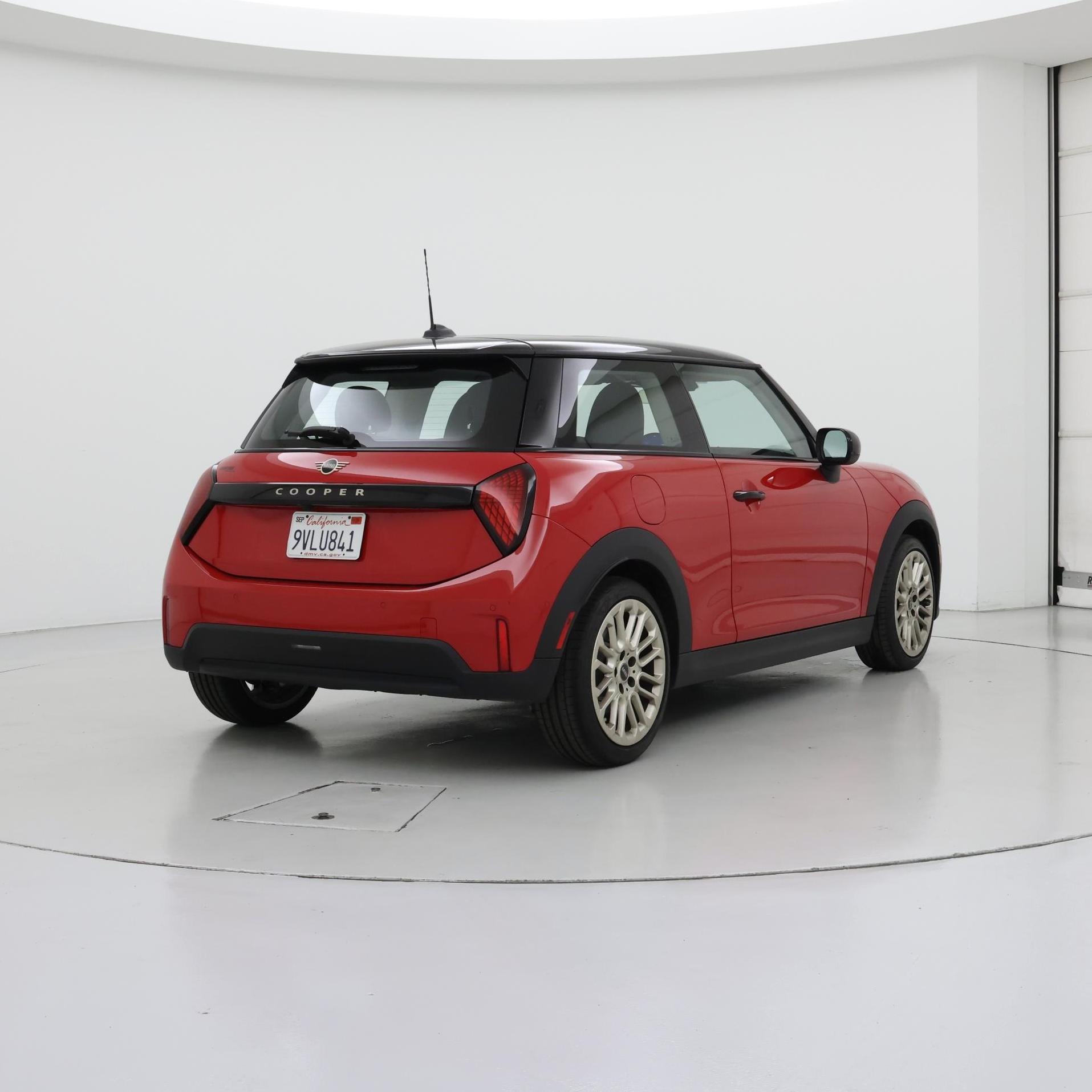 Thumbnail: 2025 MINI Cooper Hardtop - 8