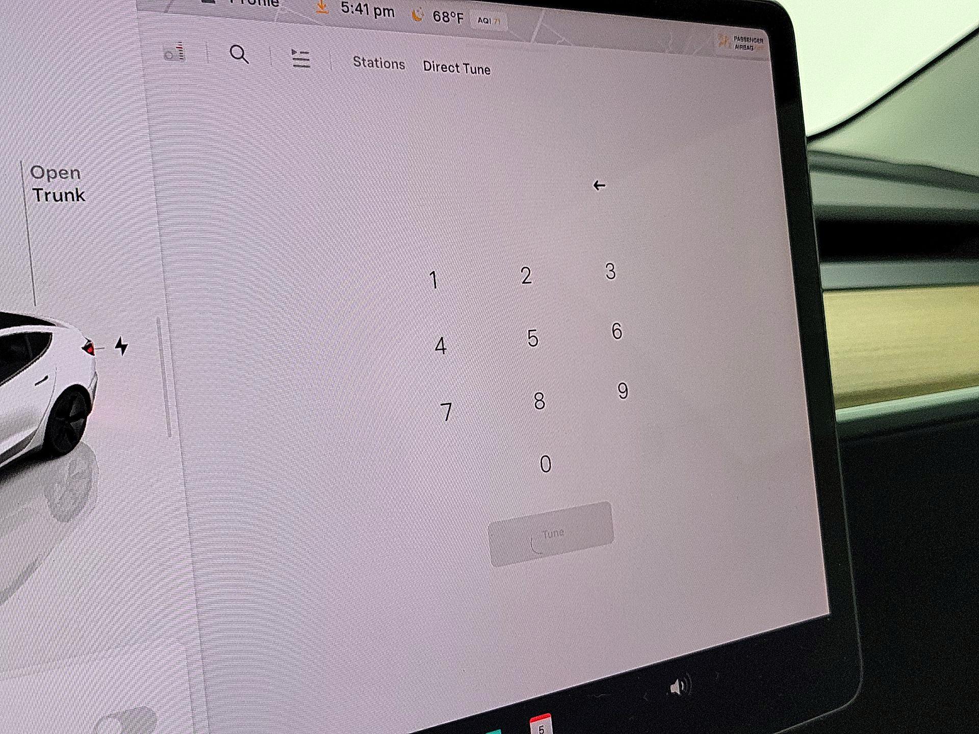 Thumbnail: 2023 Tesla Model 3 - 15