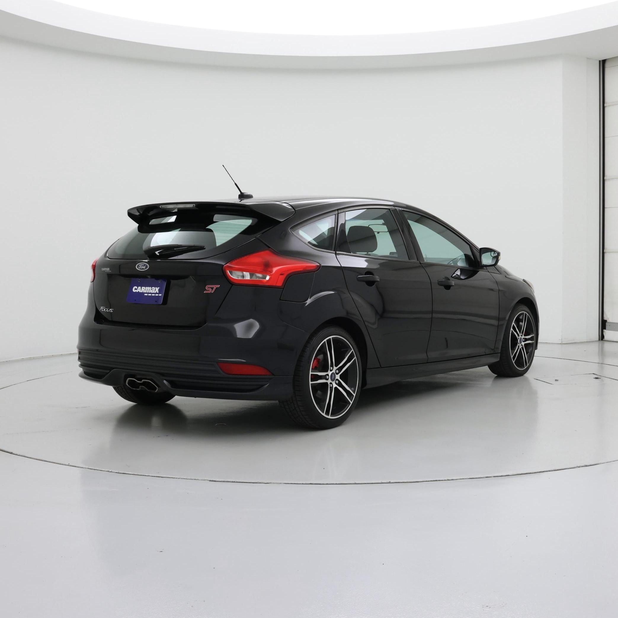 Thumbnail: 2018 Ford Focus - 8