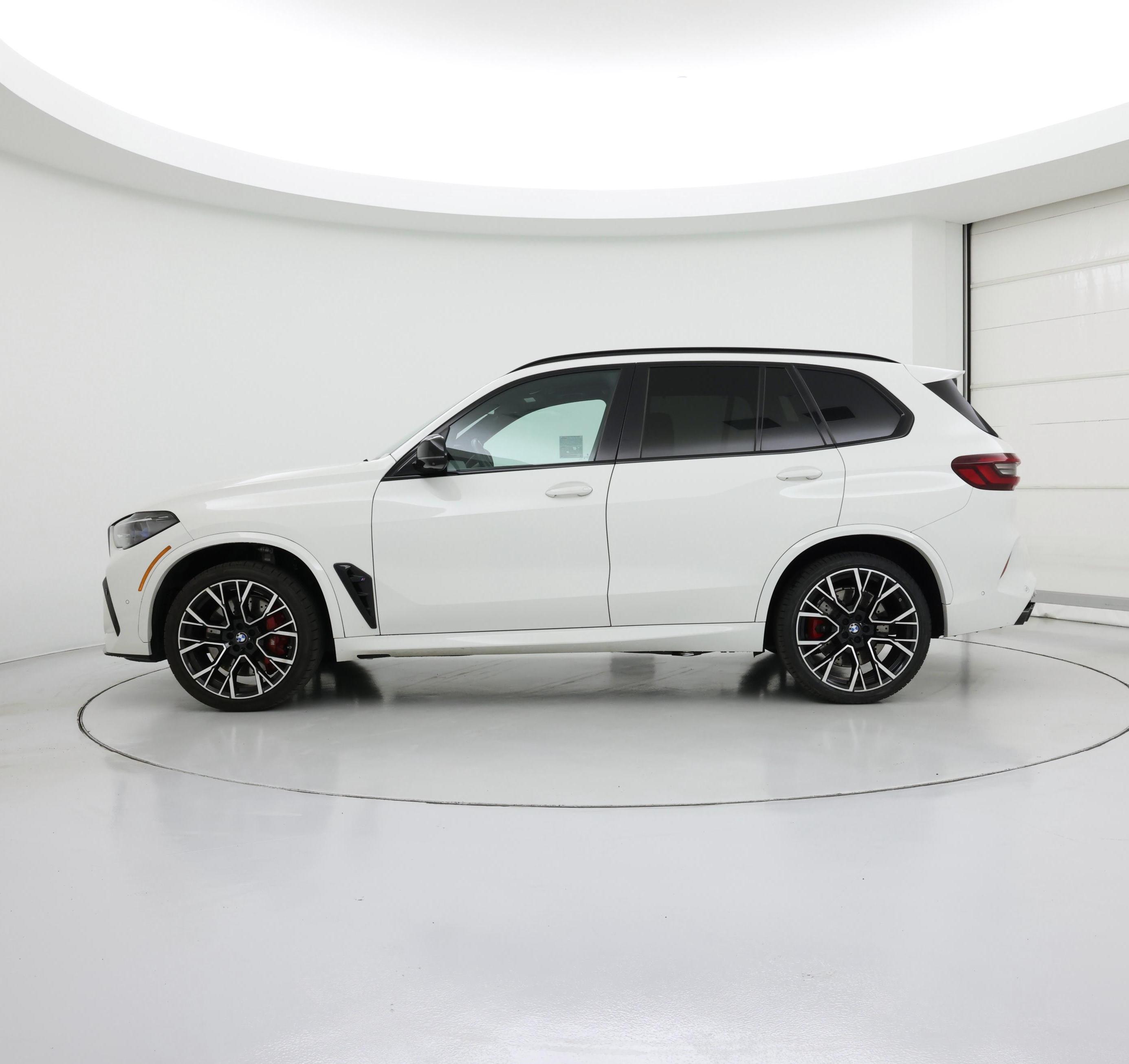 Thumbnail: 2022 BMW X5 - 3
