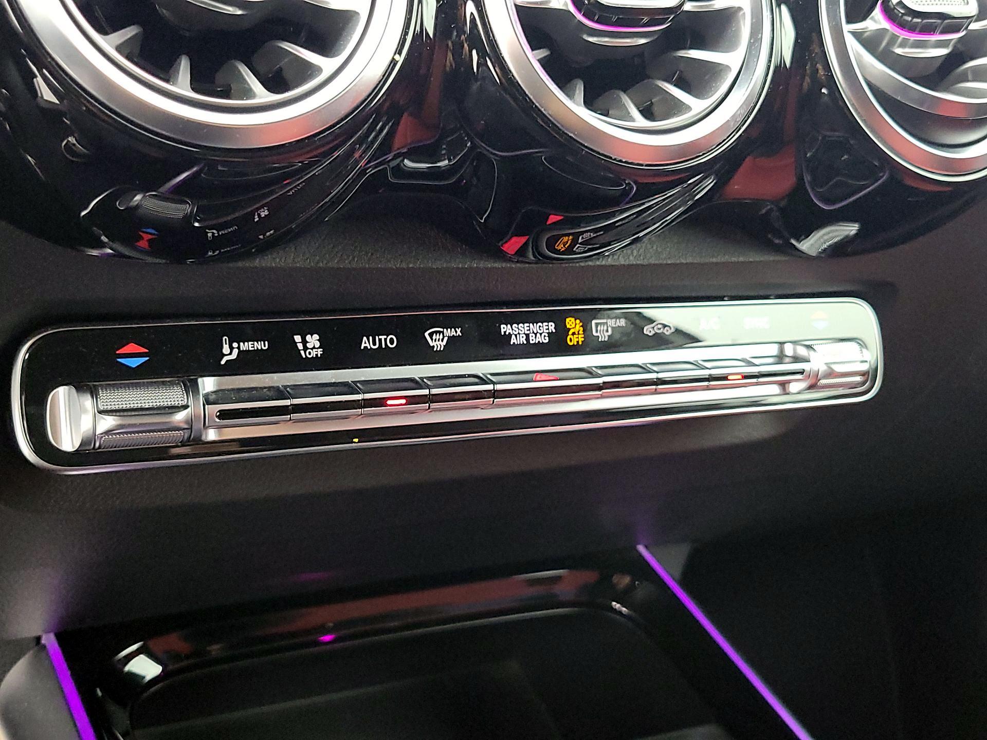 Thumbnail: 2022 Mercedes-Benz GLB - 16