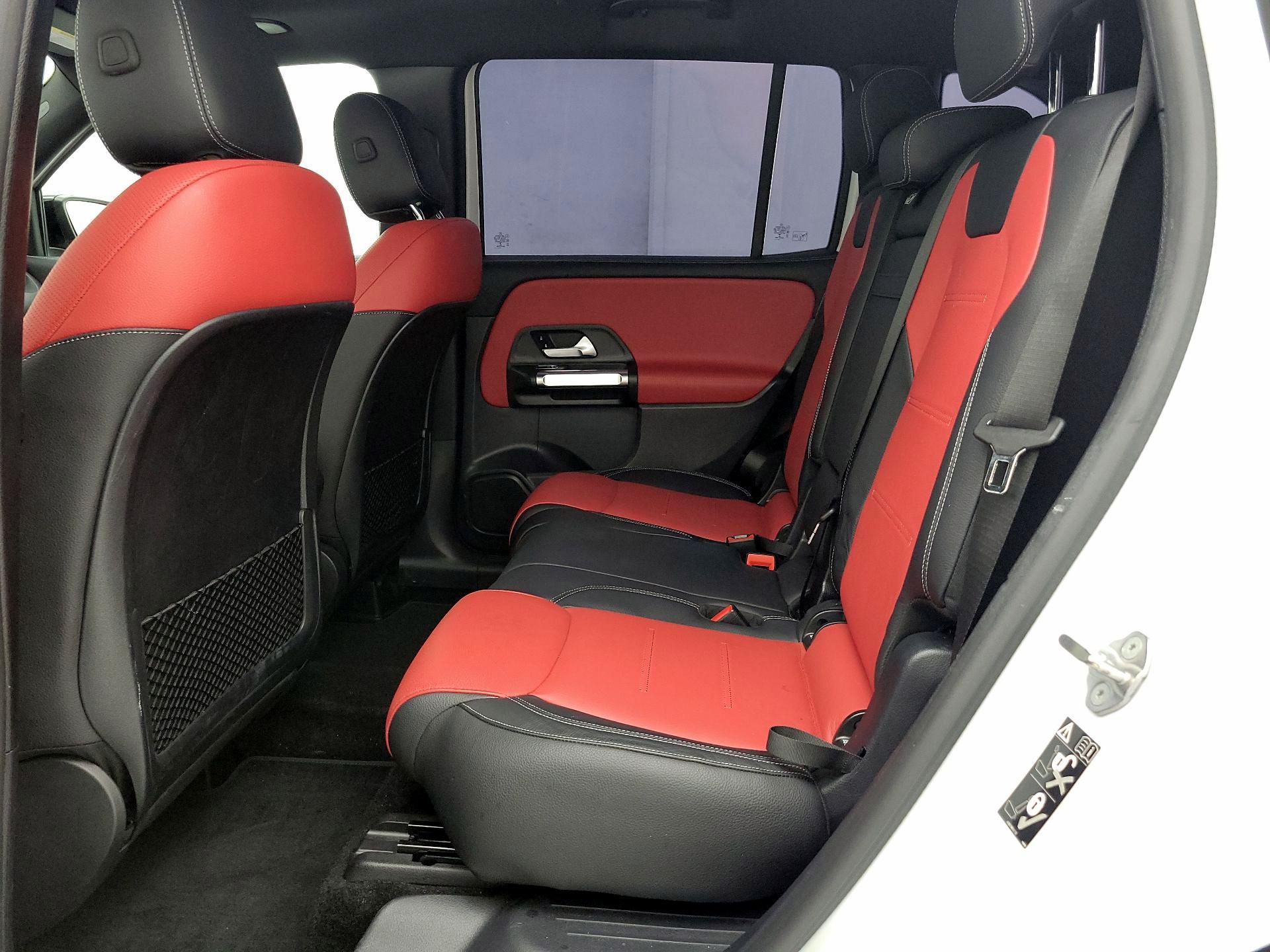 Thumbnail: 2022 Mercedes-Benz GLB - 19