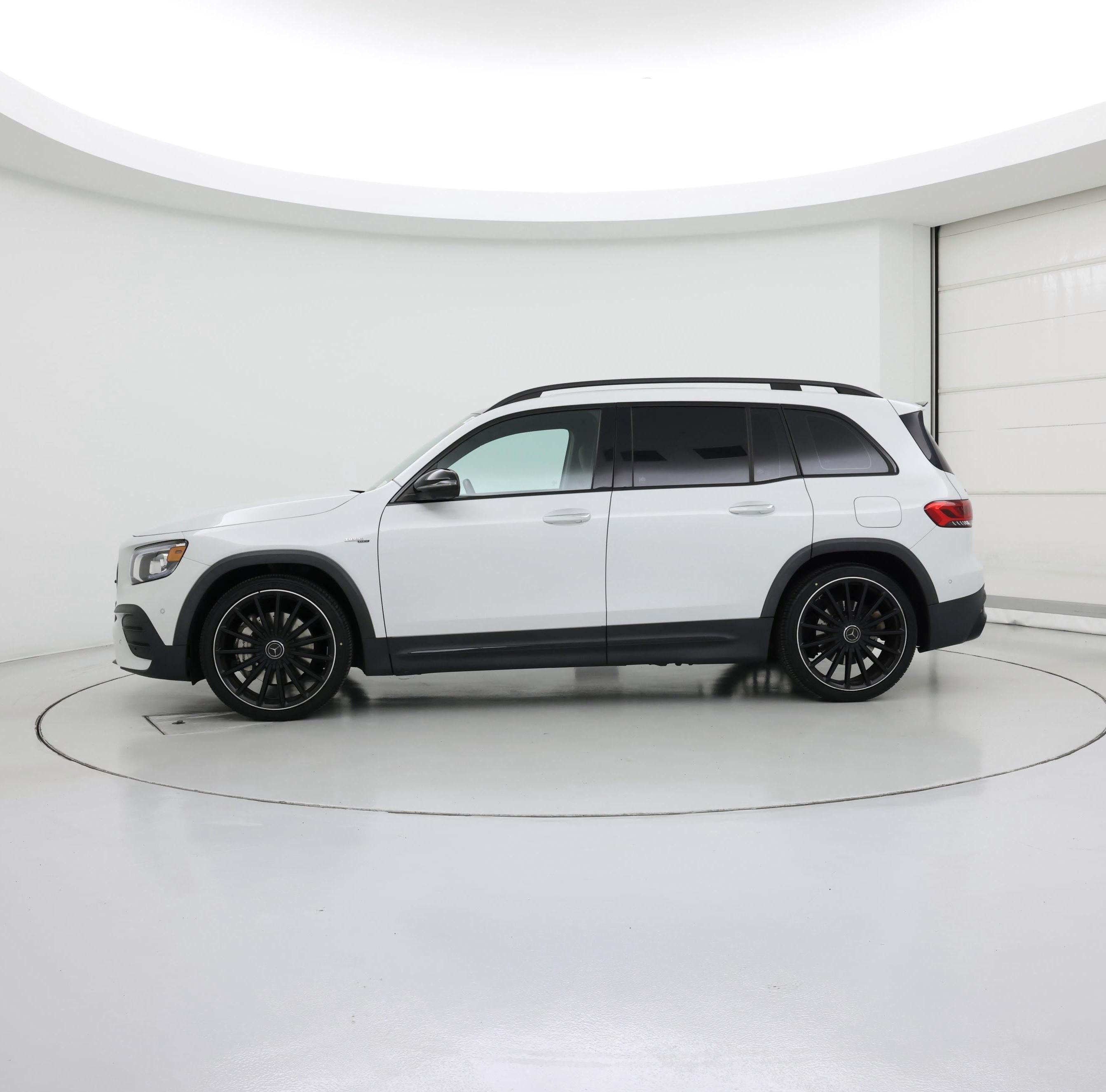 Thumbnail: 2022 Mercedes-Benz GLB - 3