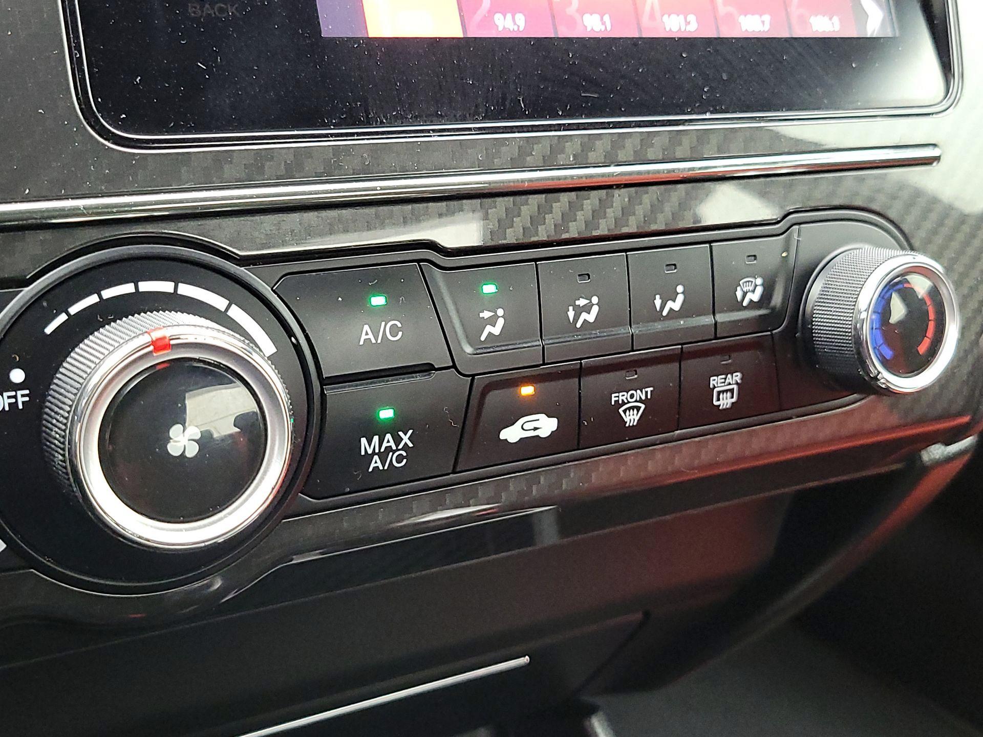 Thumbnail: 2015 Honda Civic - 16