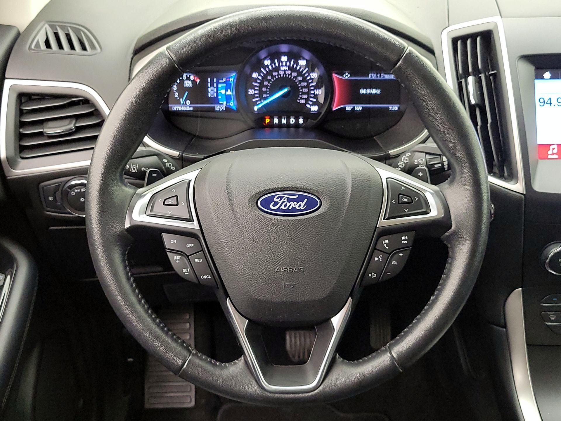 Thumbnail: 2019 Ford Edge - 10