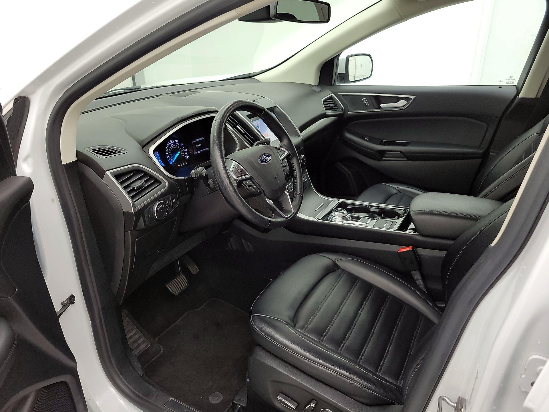 Thumbnail: 2019 Ford Edge - 11