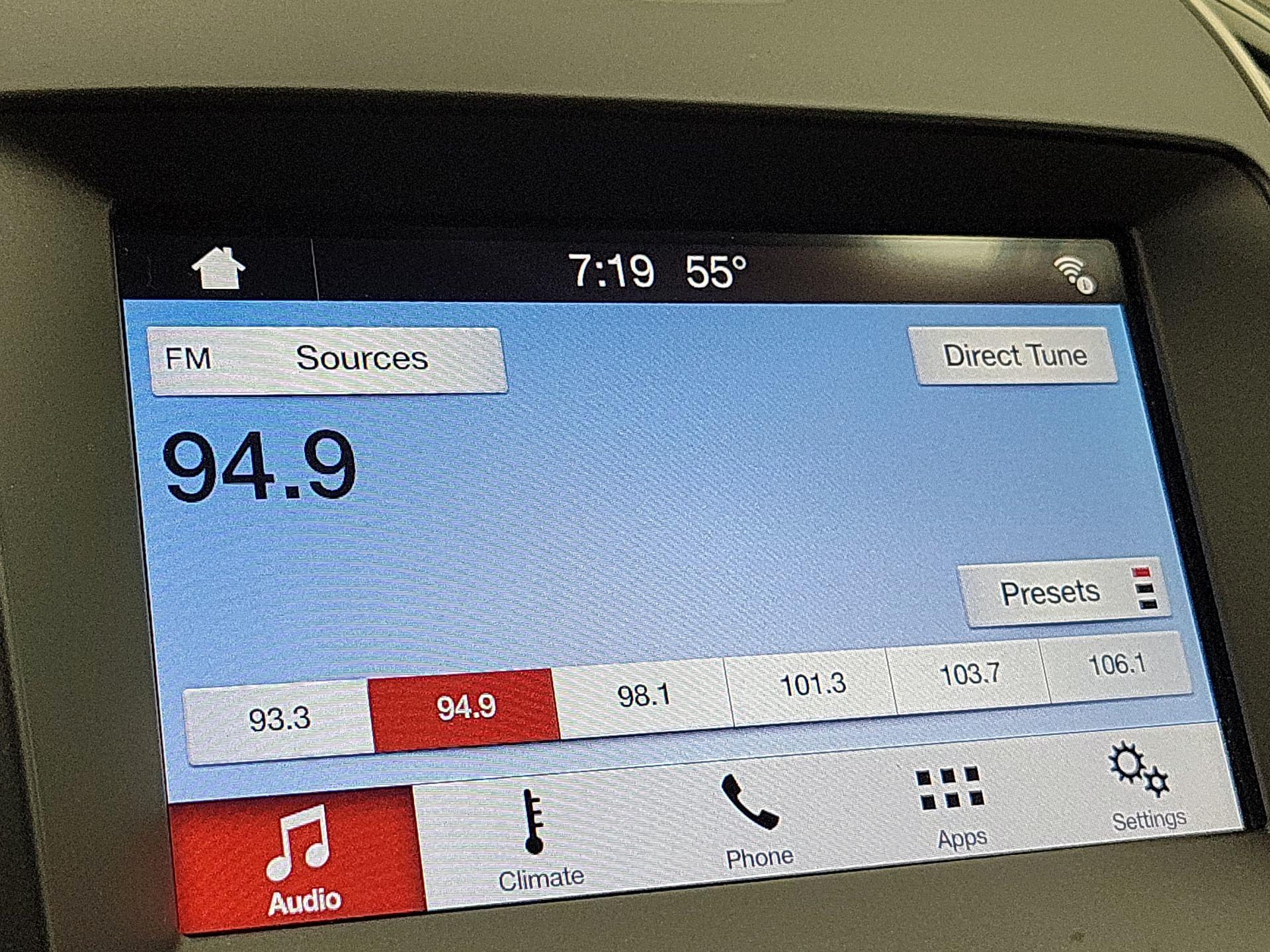 Thumbnail: 2019 Ford Edge - 15