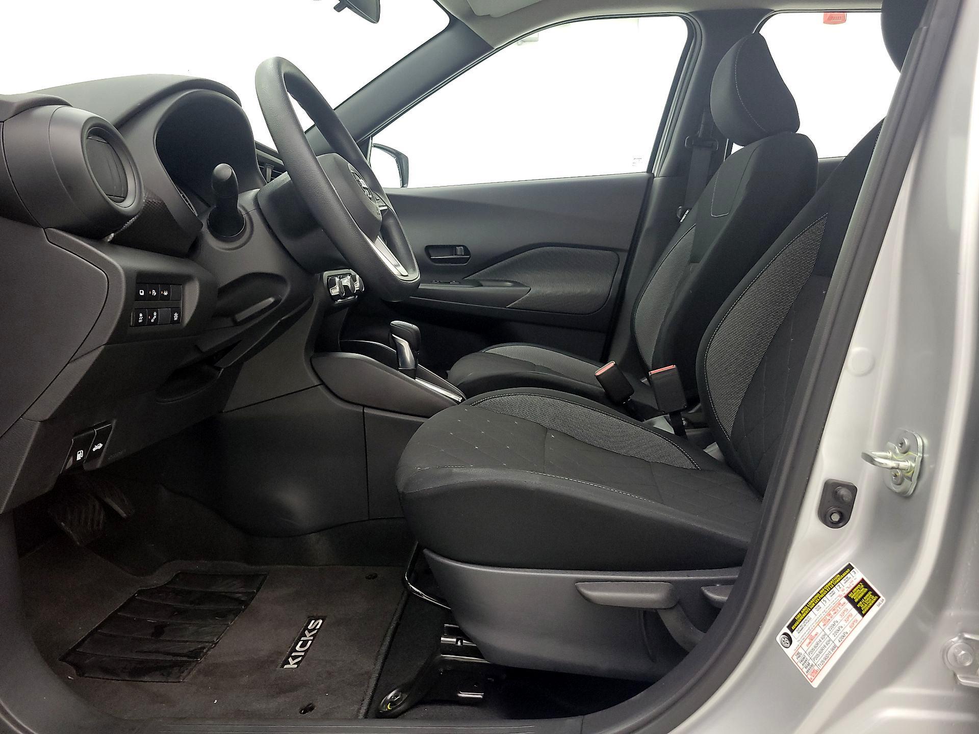 Thumbnail: 2020 Nissan Kicks - 11