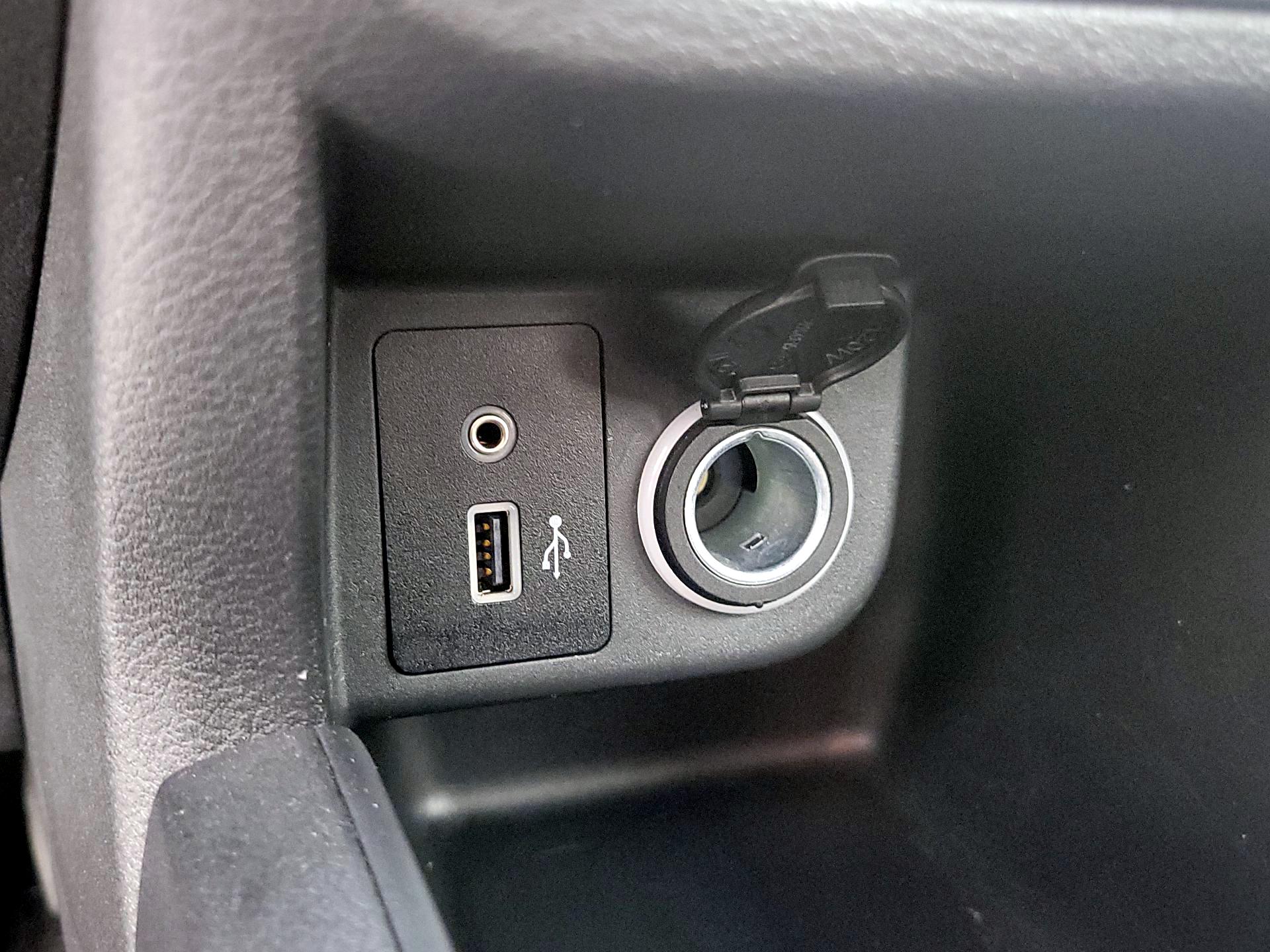 Thumbnail: 2020 Nissan Kicks - 18