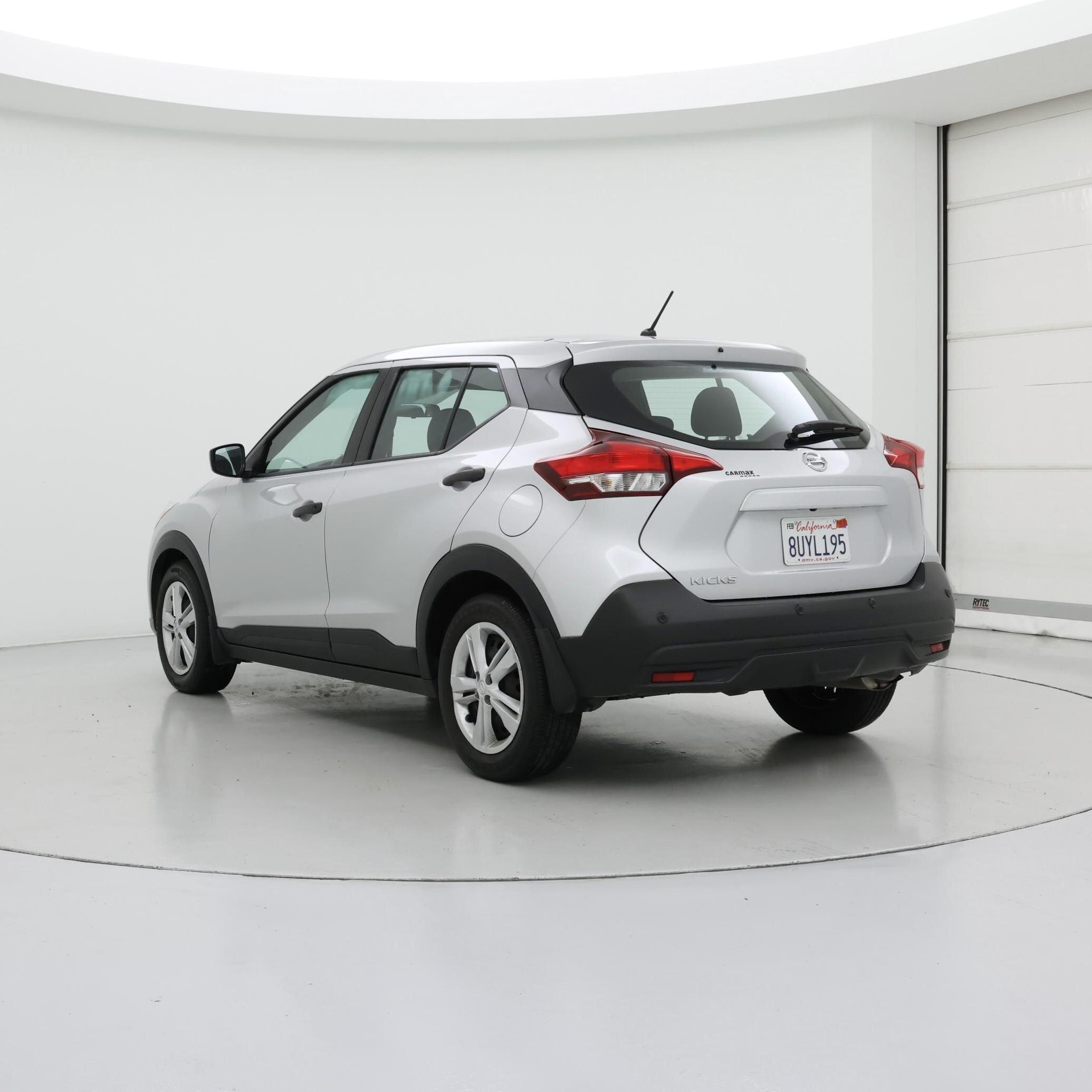 Thumbnail: 2020 Nissan Kicks - 2