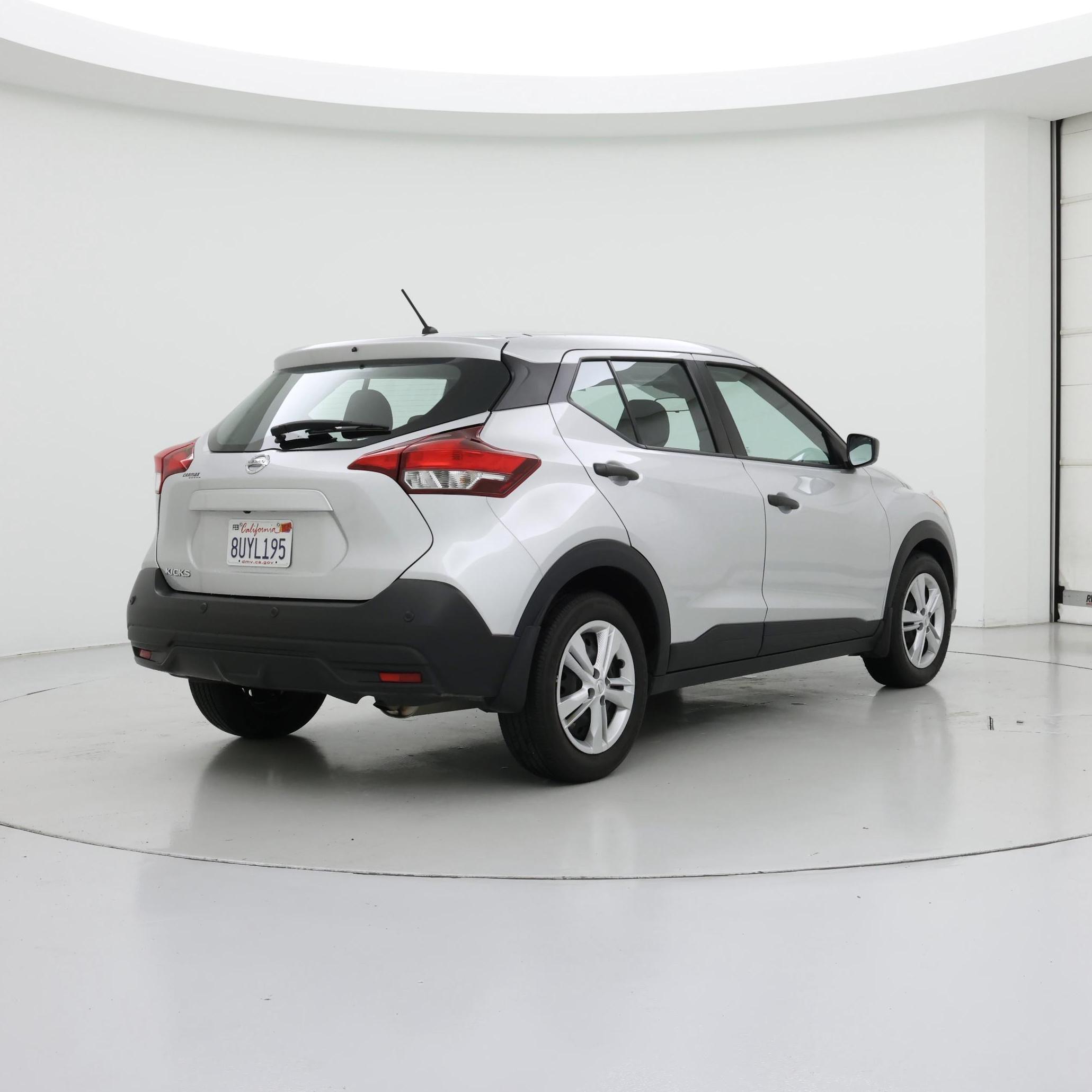 Thumbnail: 2020 Nissan Kicks - 8