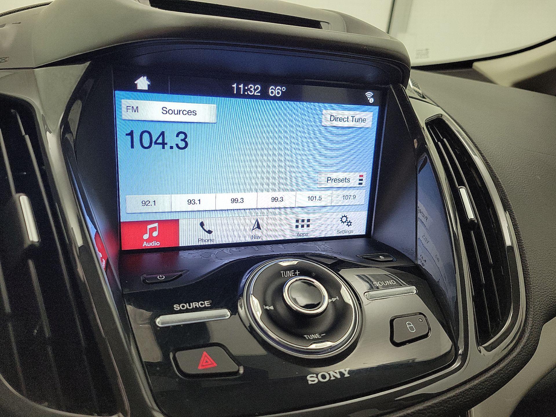 Thumbnail: 2016 Ford C-Max - 16