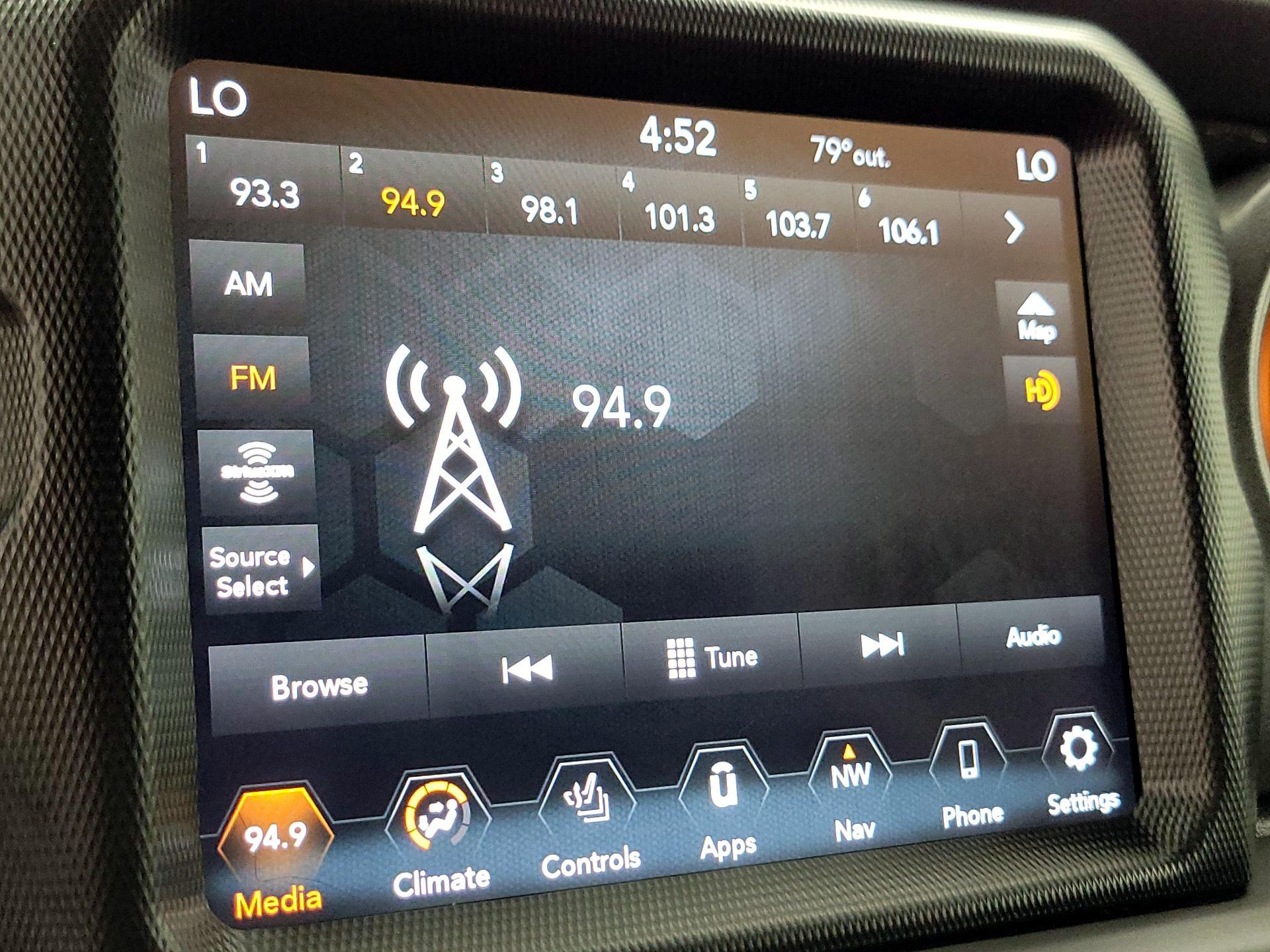 Thumbnail: 2023 Jeep Gladiator - 16