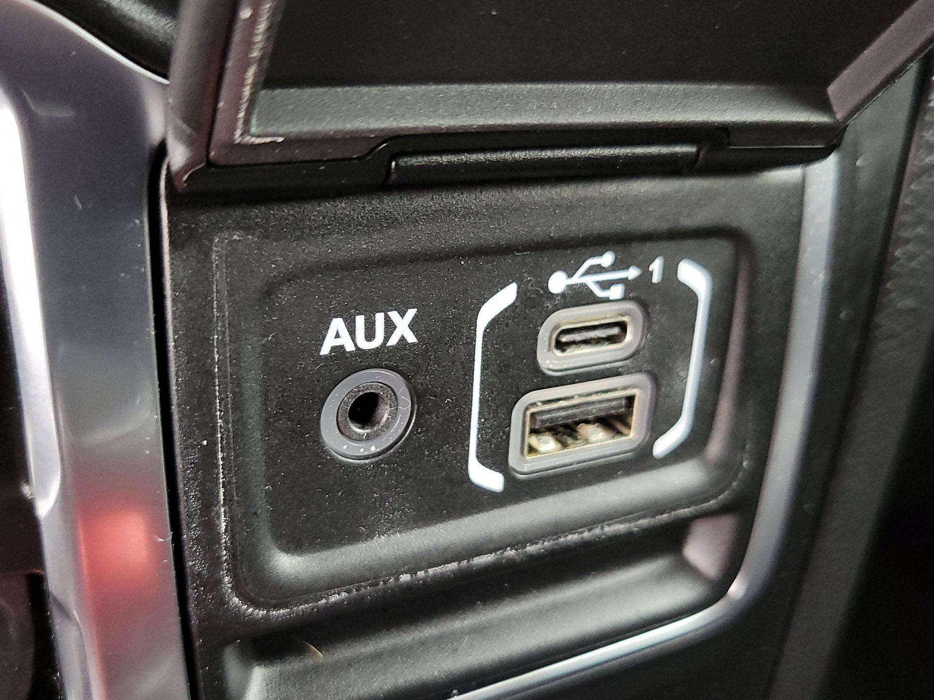 Thumbnail: 2023 Jeep Gladiator - 19