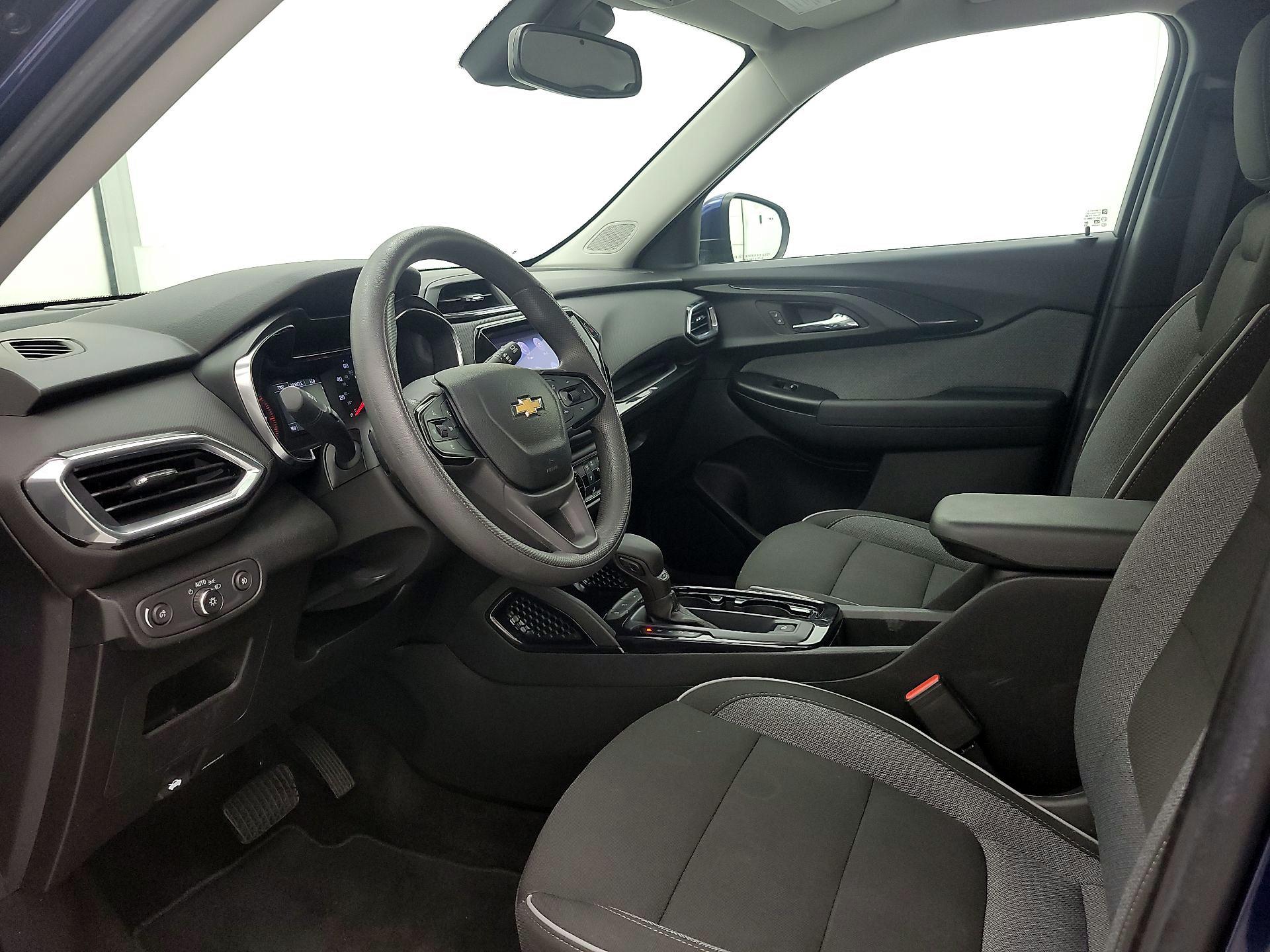 Thumbnail: 2022 Chevrolet TrailBlazer - 11