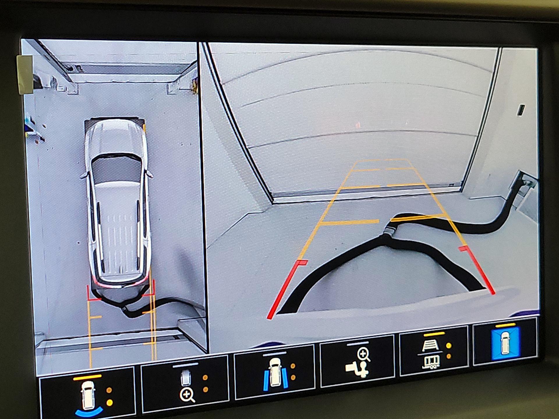 Thumbnail: 2023 GMC Acadia - 15