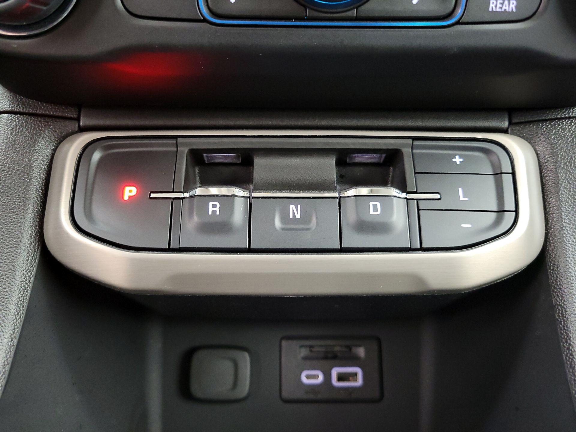 Thumbnail: 2023 GMC Acadia - 18