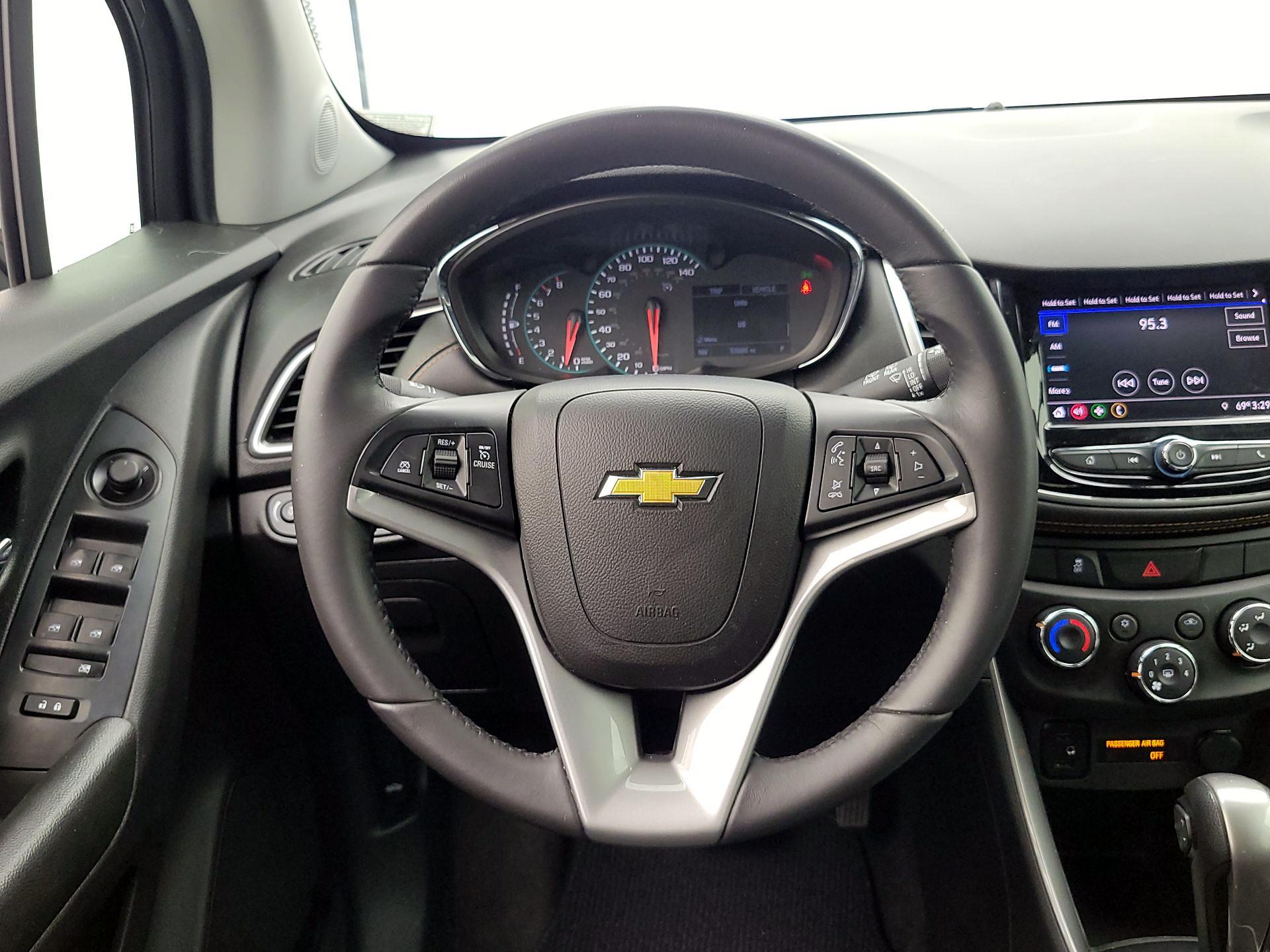 Thumbnail: 2021 Chevrolet Trax - 10