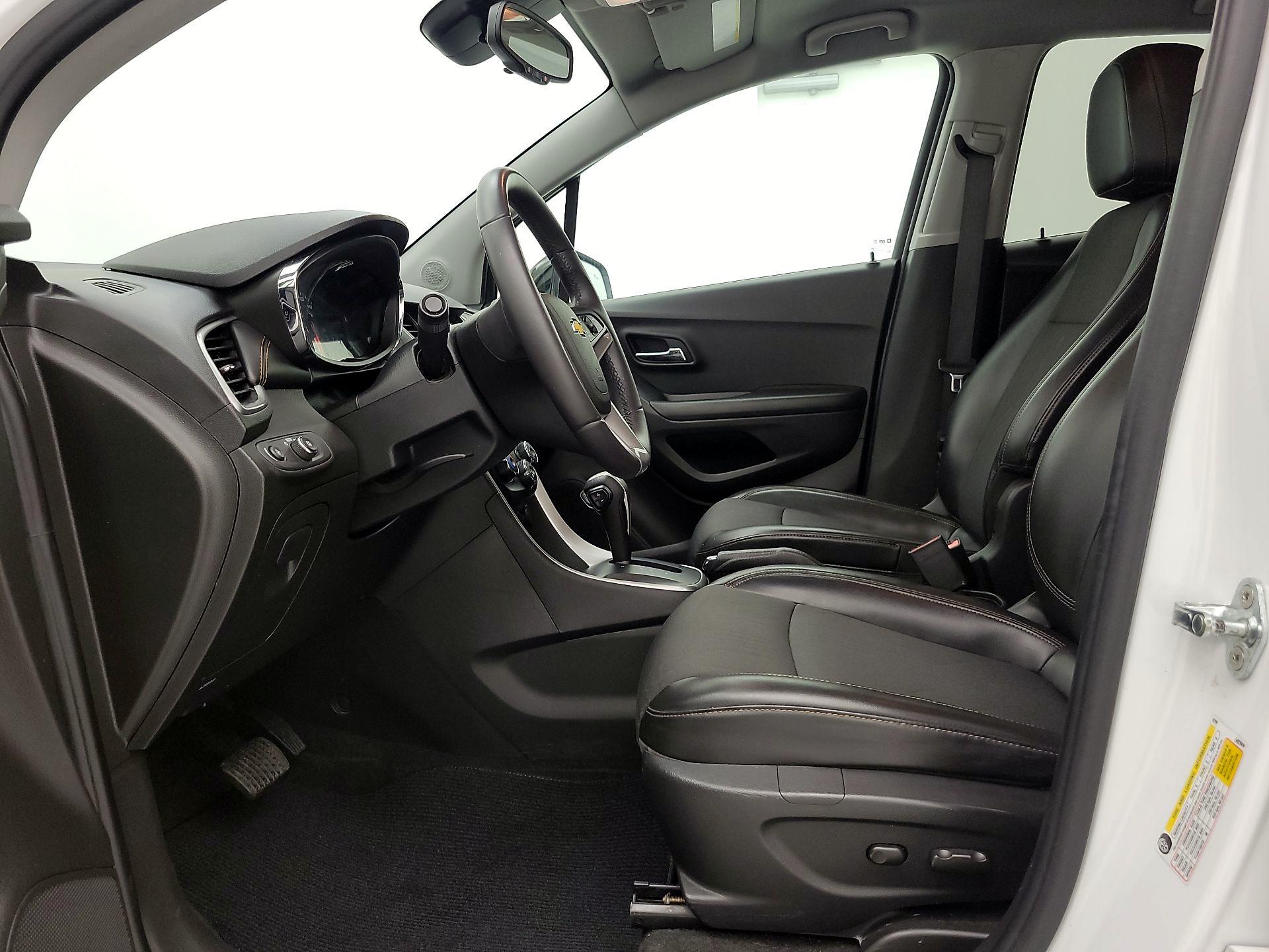 Thumbnail: 2021 Chevrolet Trax - 11