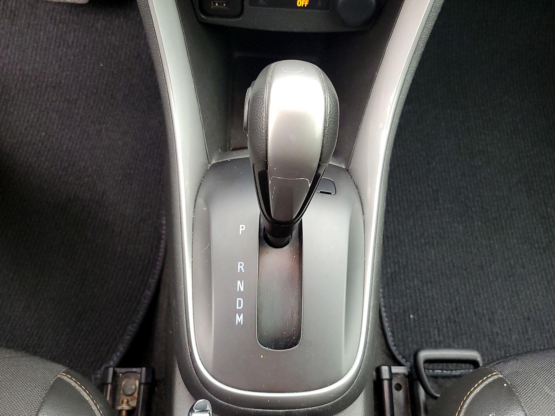 Thumbnail: 2021 Chevrolet Trax - 17