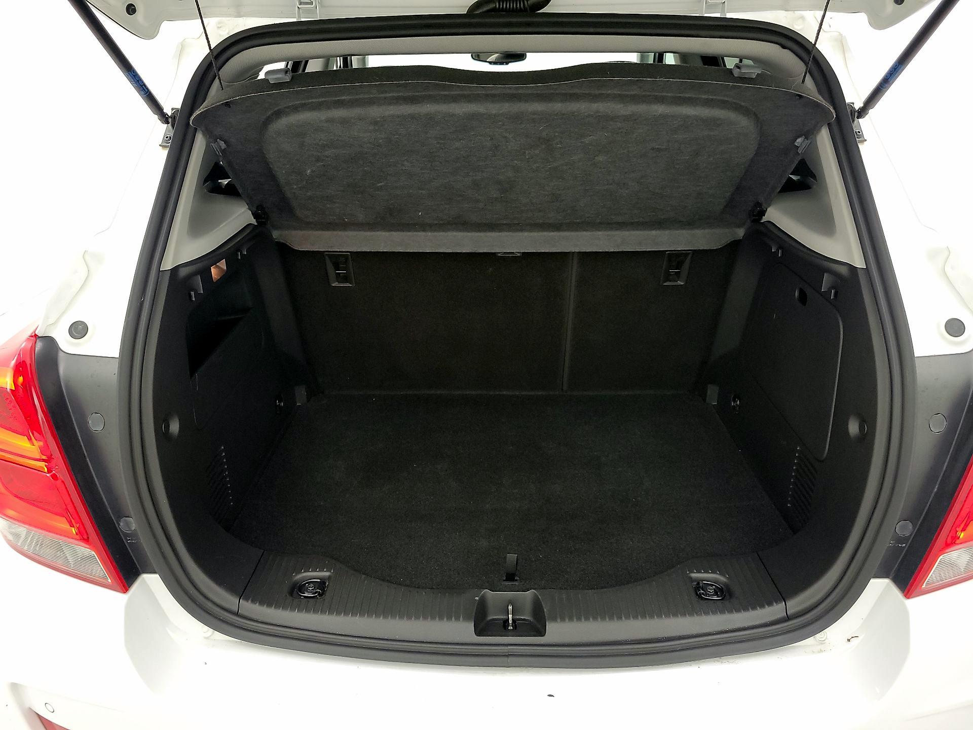 Thumbnail: 2021 Chevrolet Trax - 20