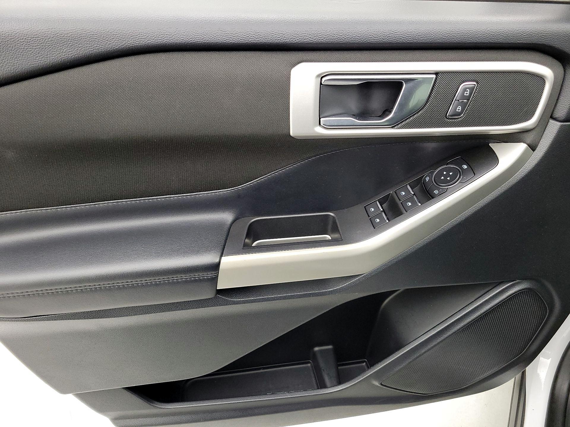 Thumbnail: 2020 Ford Explorer - 12