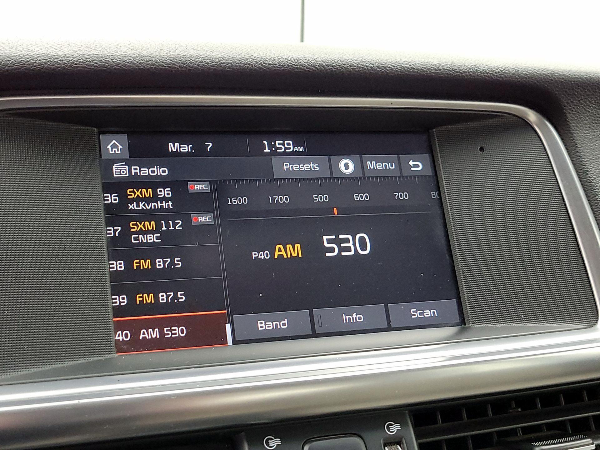 Thumbnail: 2017 Kia Optima - 15