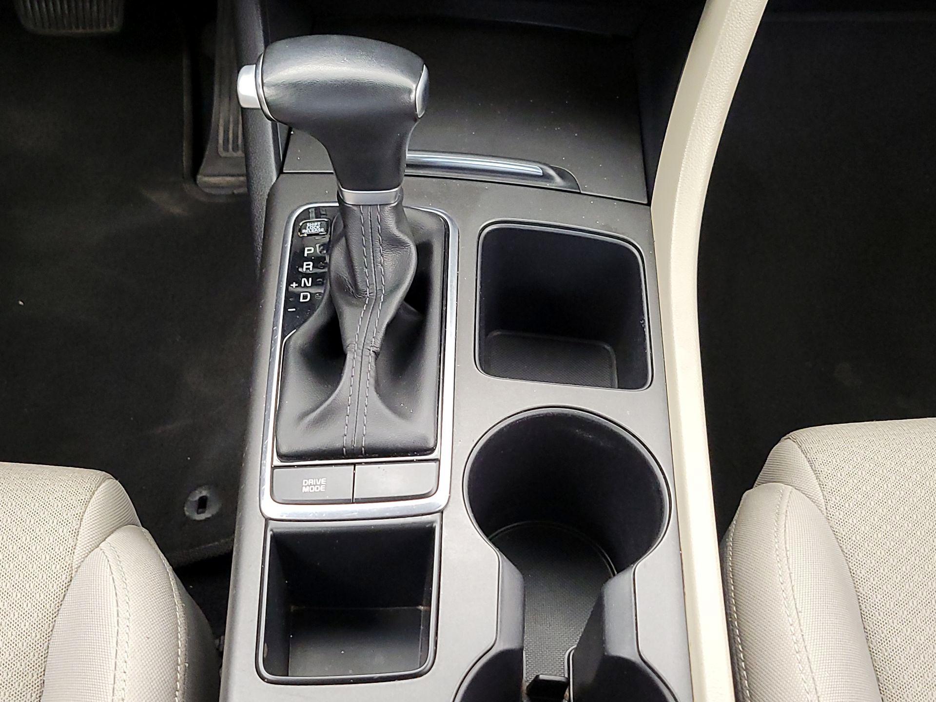 Thumbnail: 2017 Kia Optima - 17