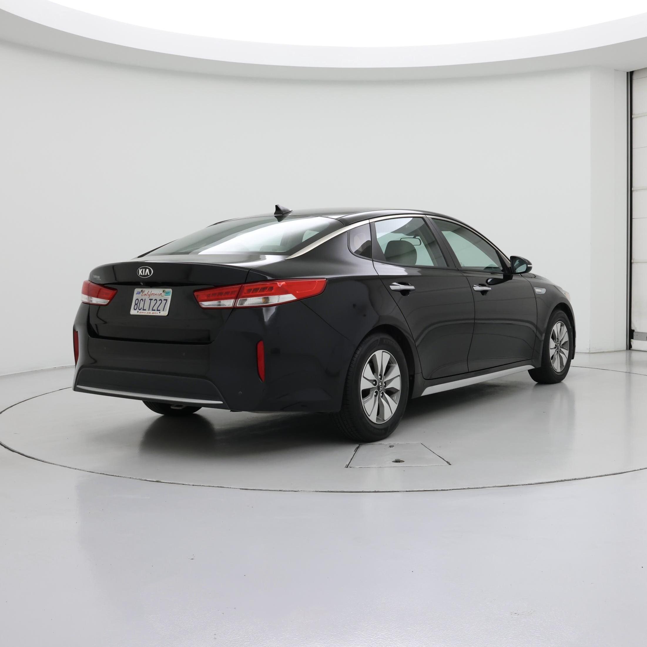 Thumbnail: 2017 Kia Optima - 8