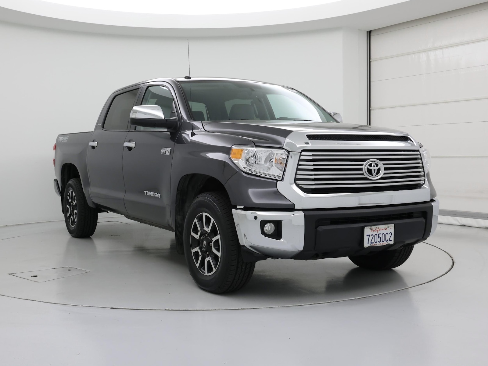 2016 Toyota Tundra Limited - Photo 2