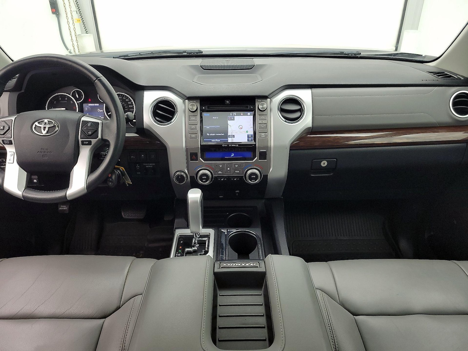 2016 Toyota Tundra Limited - Photo 10