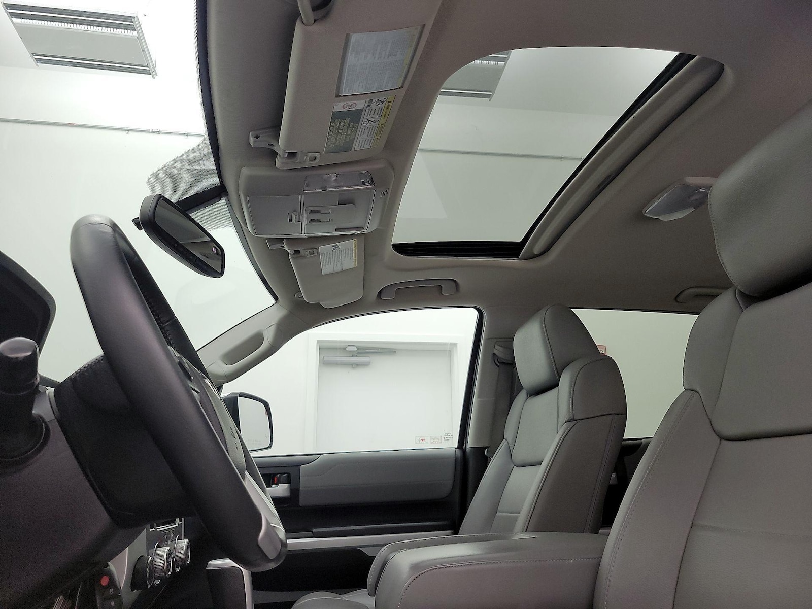 2016 Toyota Tundra Limited - Photo 21