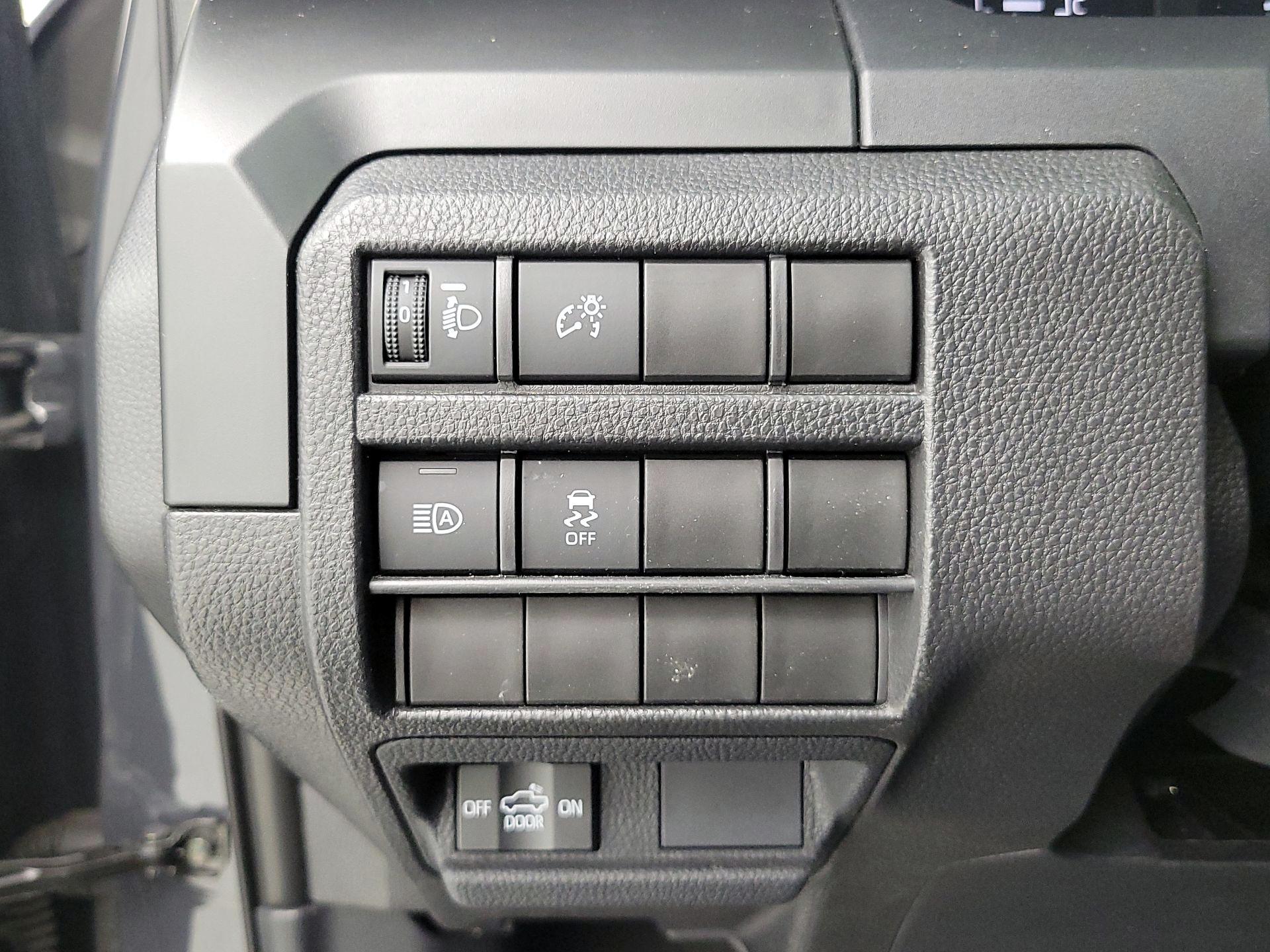 Thumbnail: 2024 Toyota Tacoma - 13