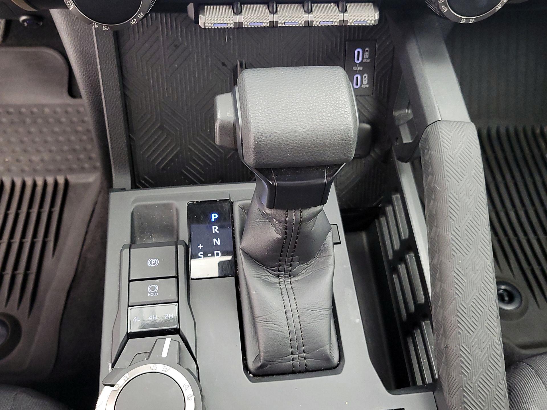 Thumbnail: 2024 Toyota Tacoma - 17