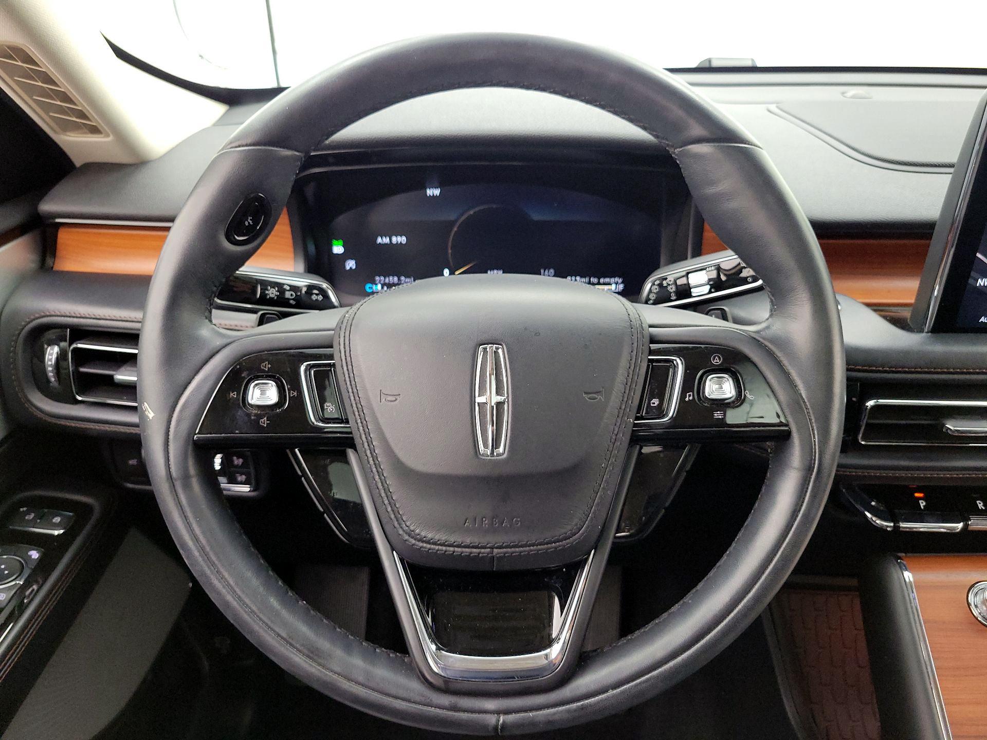 Thumbnail: 2020 Lincoln Aviator - 10